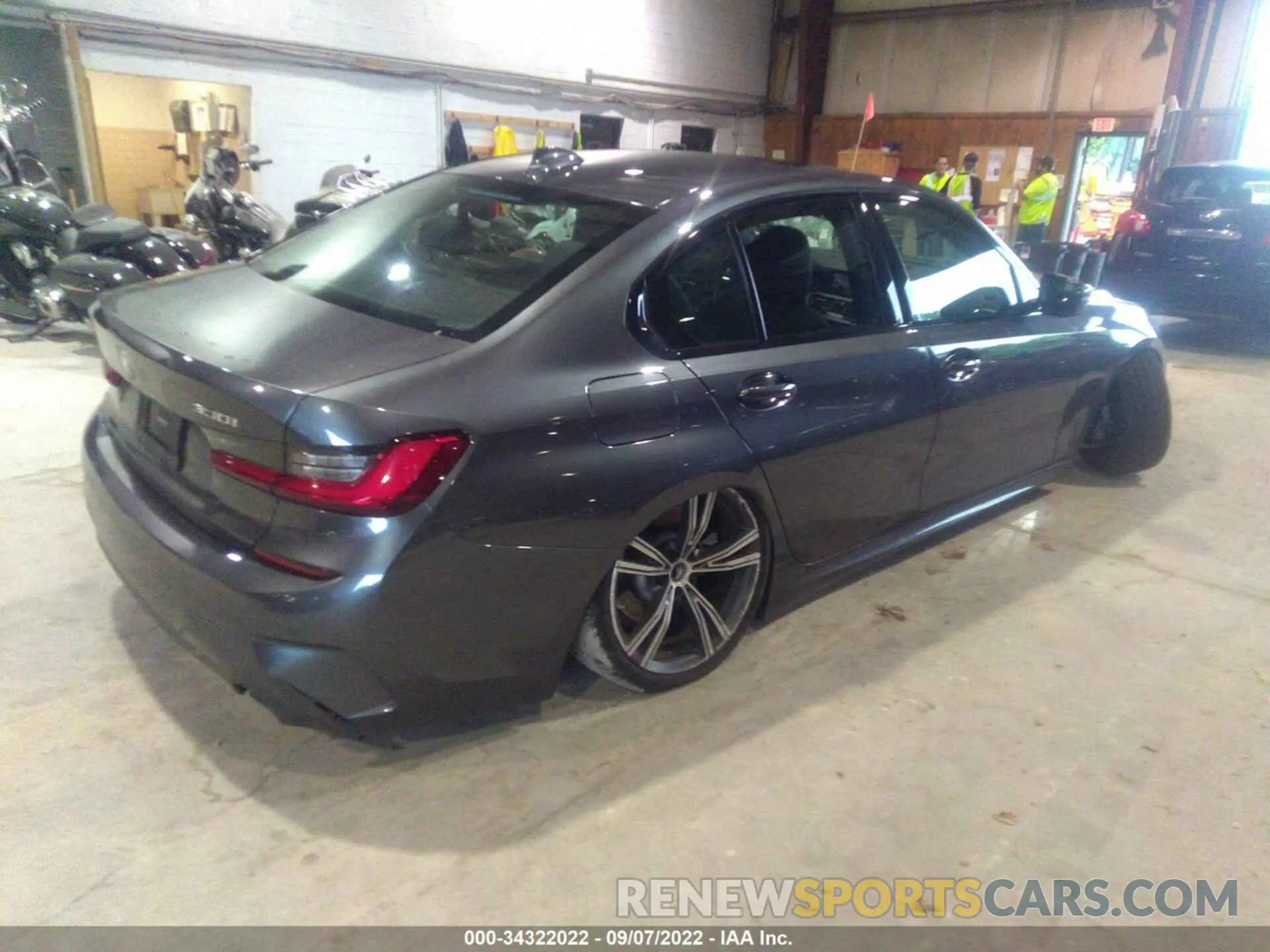 4 fotografías del automóvil dañado 3MW5R7J03M8B53239 BMW 3 SERIES 2021