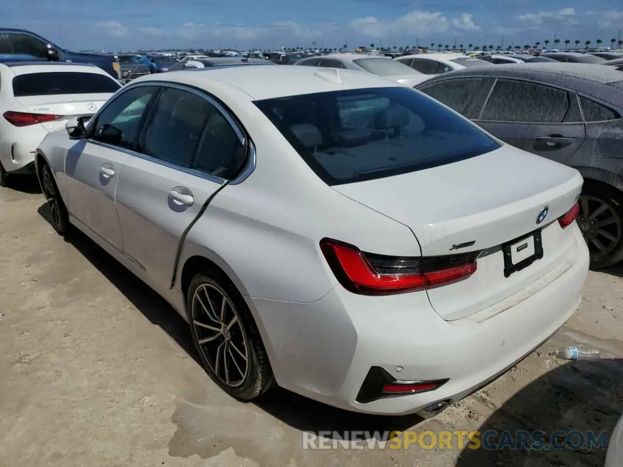 2 fotografías del automóvil dañado 3MW5R7J07M8C06315 BMW 3 SERIES 2021