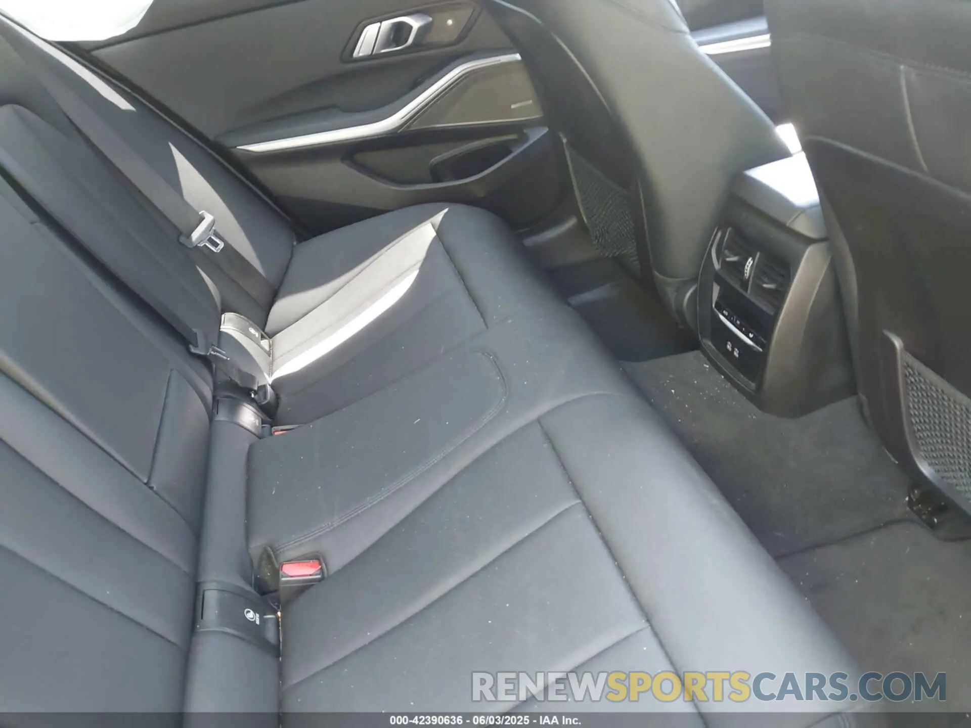 8 fotografías del automóvil dañado 3MW5U9J09M8B72761 BMW 3 SERIES 2021