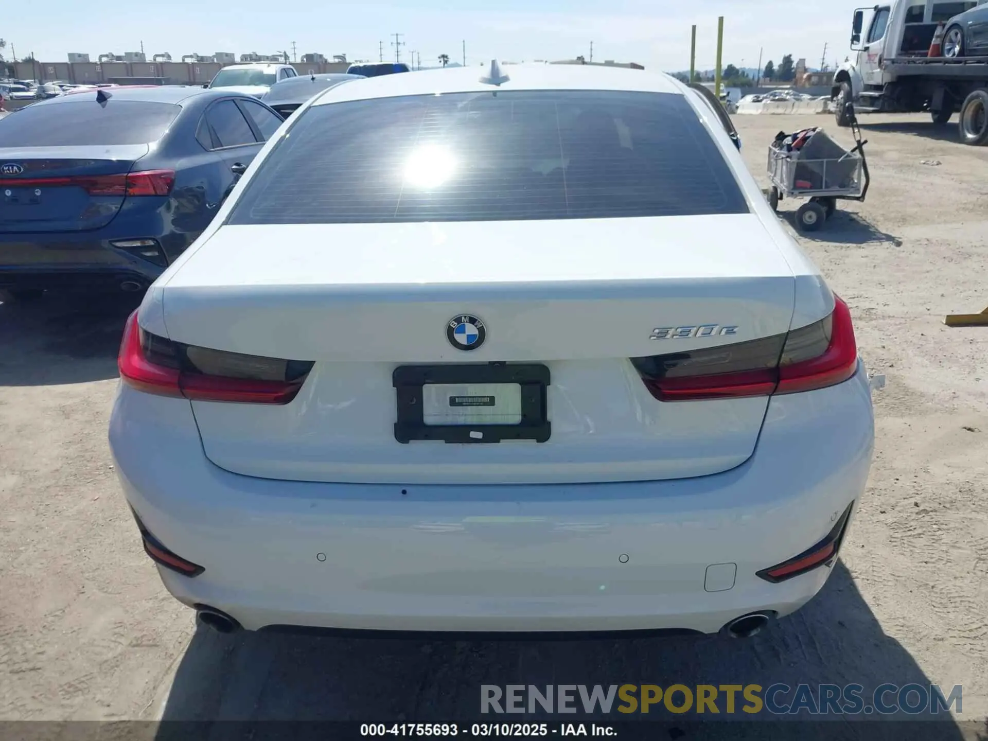 16 fotografías del automóvil dañado WBA5P7C07MFJ97142 BMW 3 SERIES 2021