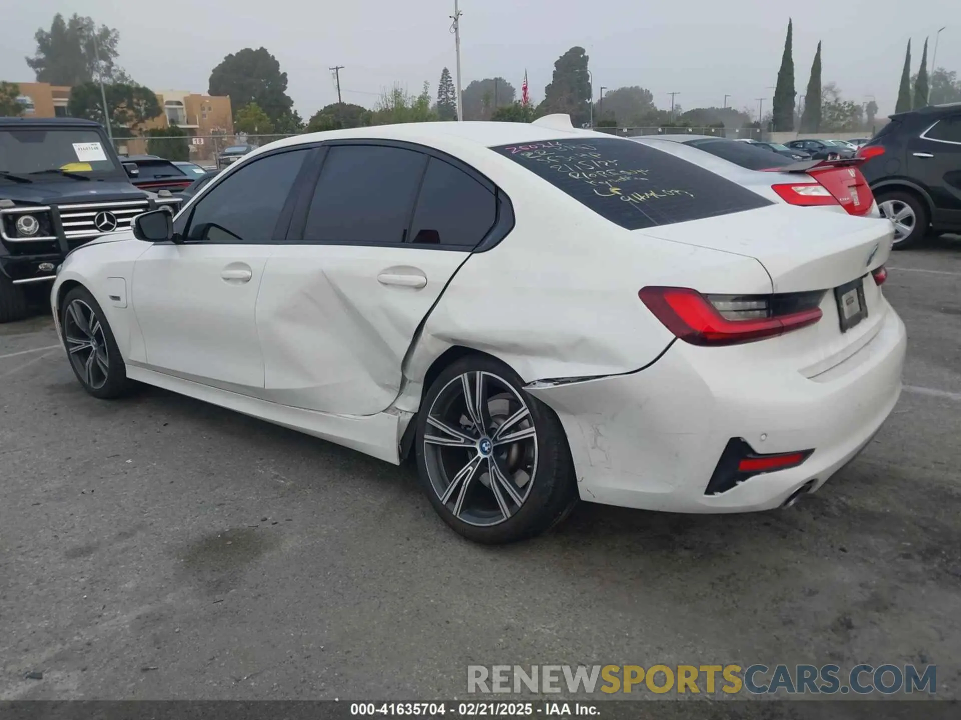14 fotografías del automóvil dañado 3MW5P7J04N8C40865 BMW 3 SERIES 2022