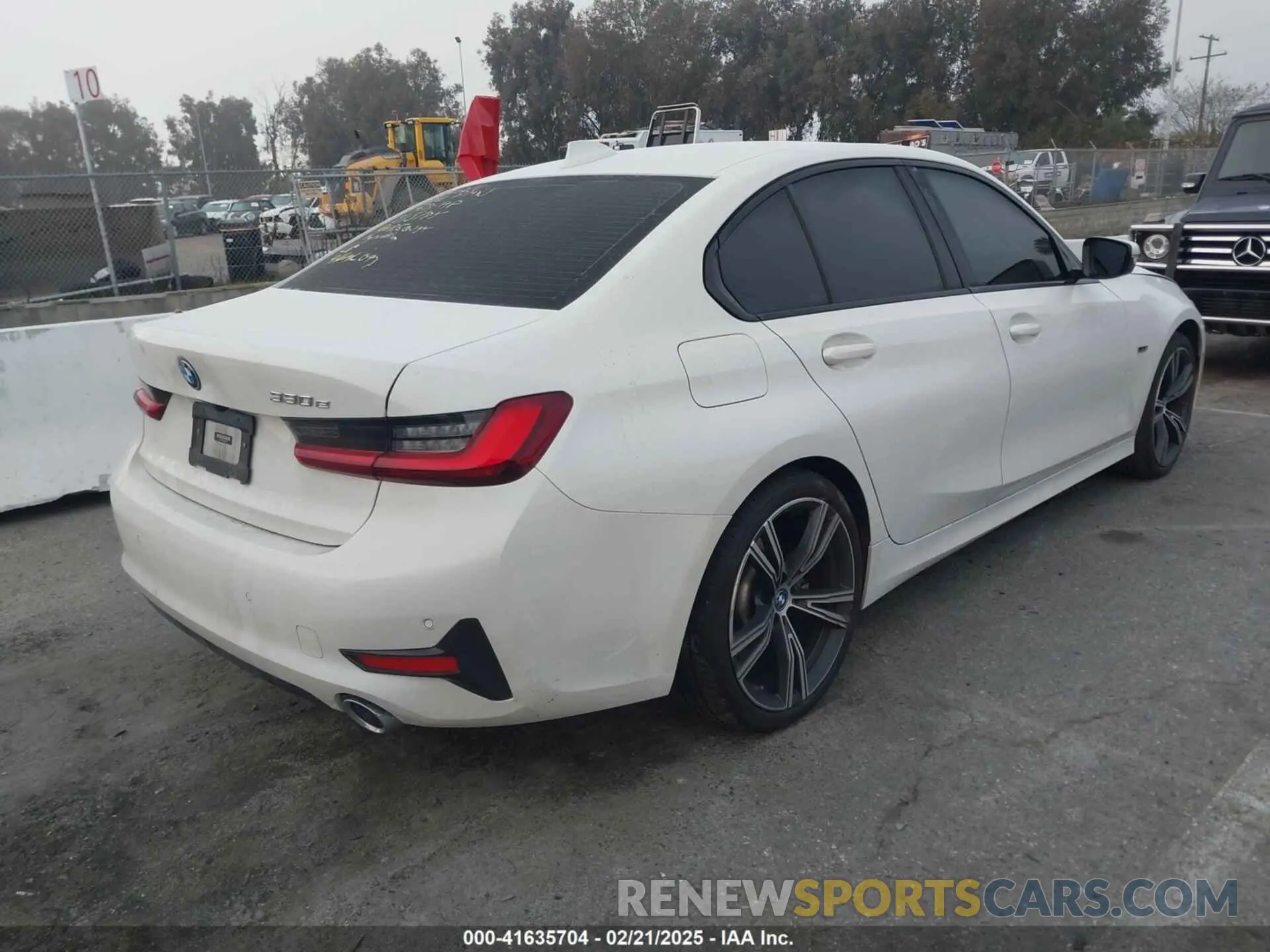 4 fotografías del automóvil dañado 3MW5P7J04N8C40865 BMW 3 SERIES 2022