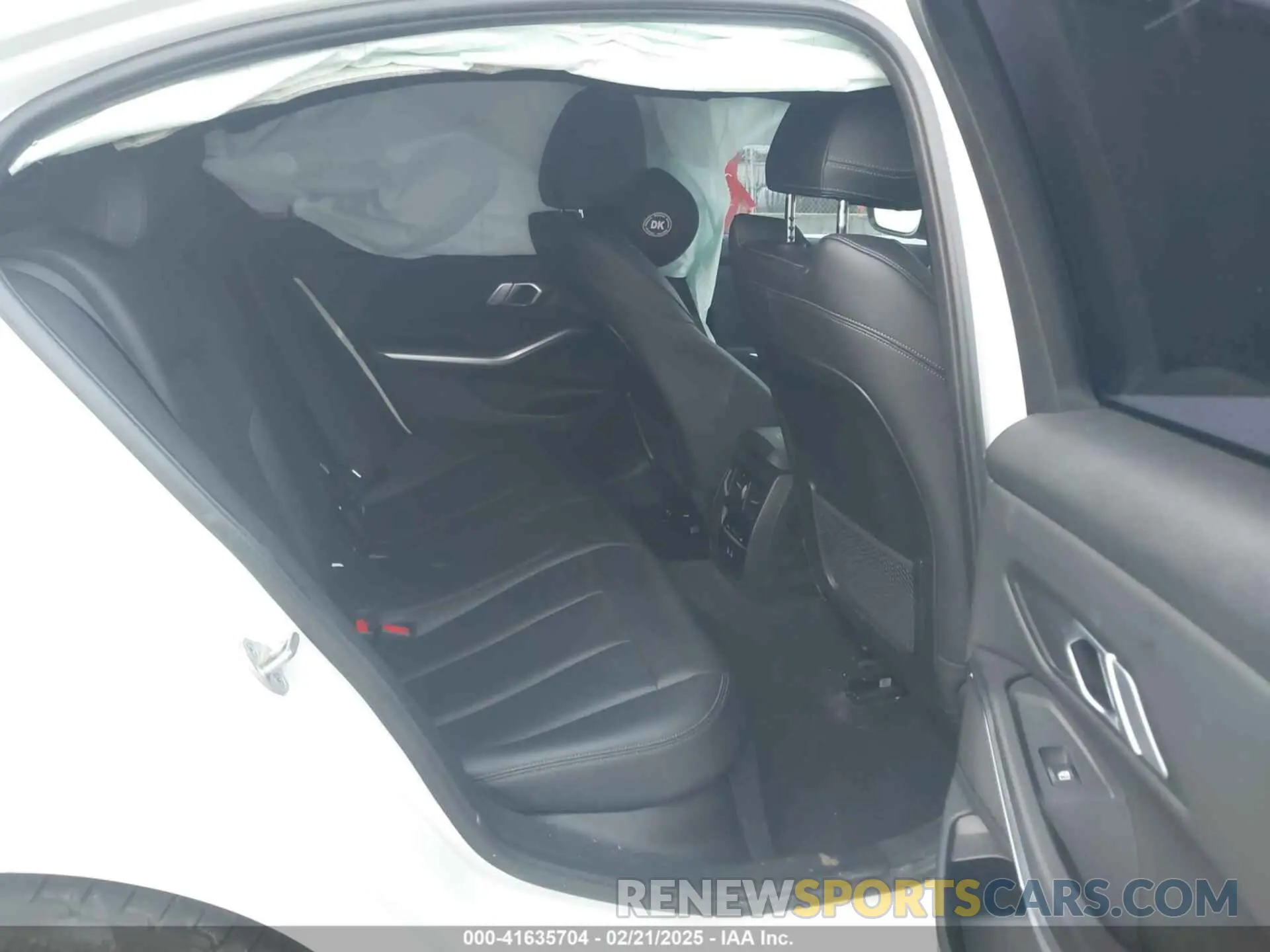 8 fotografías del automóvil dañado 3MW5P7J04N8C40865 BMW 3 SERIES 2022