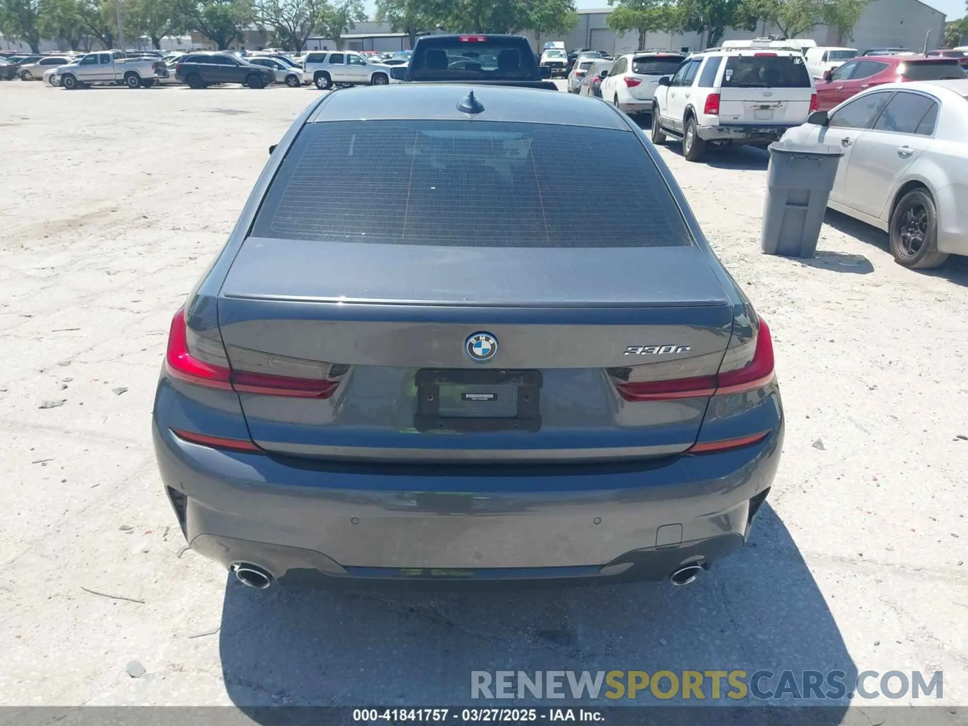 16 fotografías del automóvil dañado 3MW5P7J05N8C66097 BMW 3 SERIES 2022