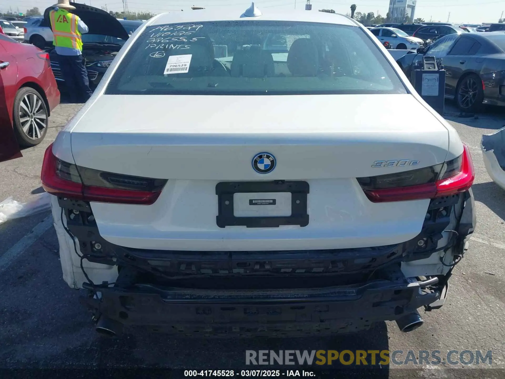 19 fotografías del automóvil dañado 3MW5P7J08N8C69401 BMW 3 SERIES 2022
