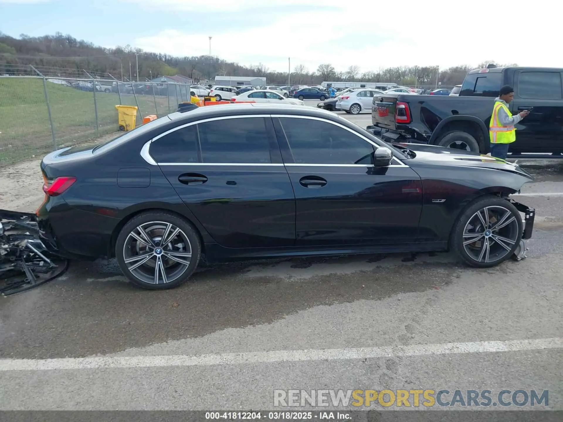 14 fotografías del automóvil dañado 3MW5P9J05N8C61364 BMW 3 SERIES 2022
