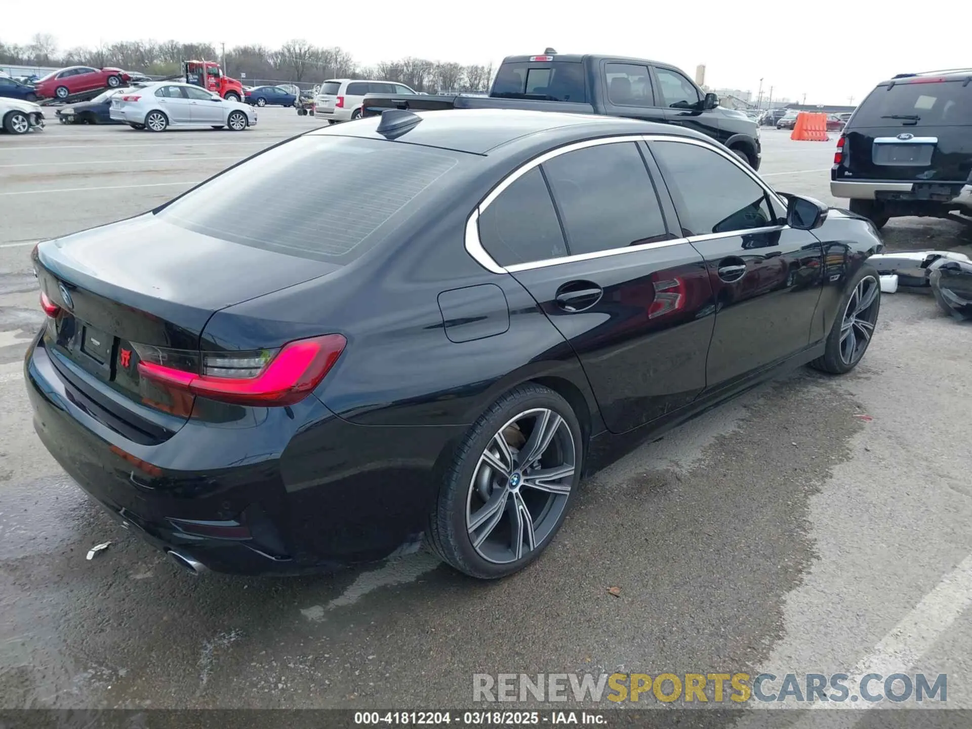 4 fotografías del automóvil dañado 3MW5P9J05N8C61364 BMW 3 SERIES 2022