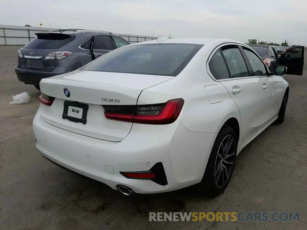 4 fotografías del automóvil dañado 3MW5R1J00N8C42135 BMW 3 SERIES 2022