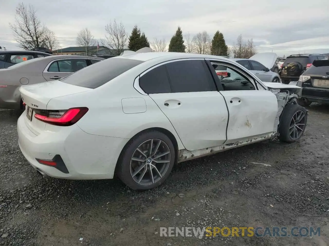 3 fotografías del automóvil dañado 3MW5R1J04N8C51632 BMW 3 SERIES 2022