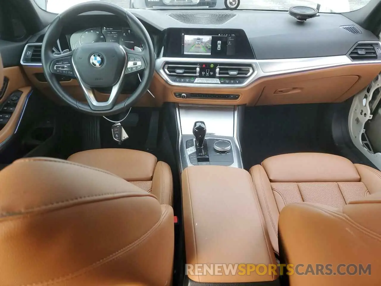 8 fotografías del automóvil dañado 3MW5R1J04N8C51632 BMW 3 SERIES 2022