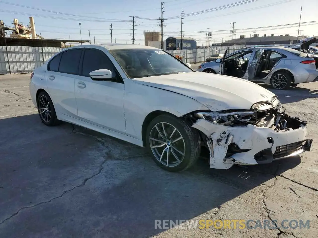 4 fotografías del automóvil dañado 3MW5R1J09N8C30338 BMW 3 SERIES 2022