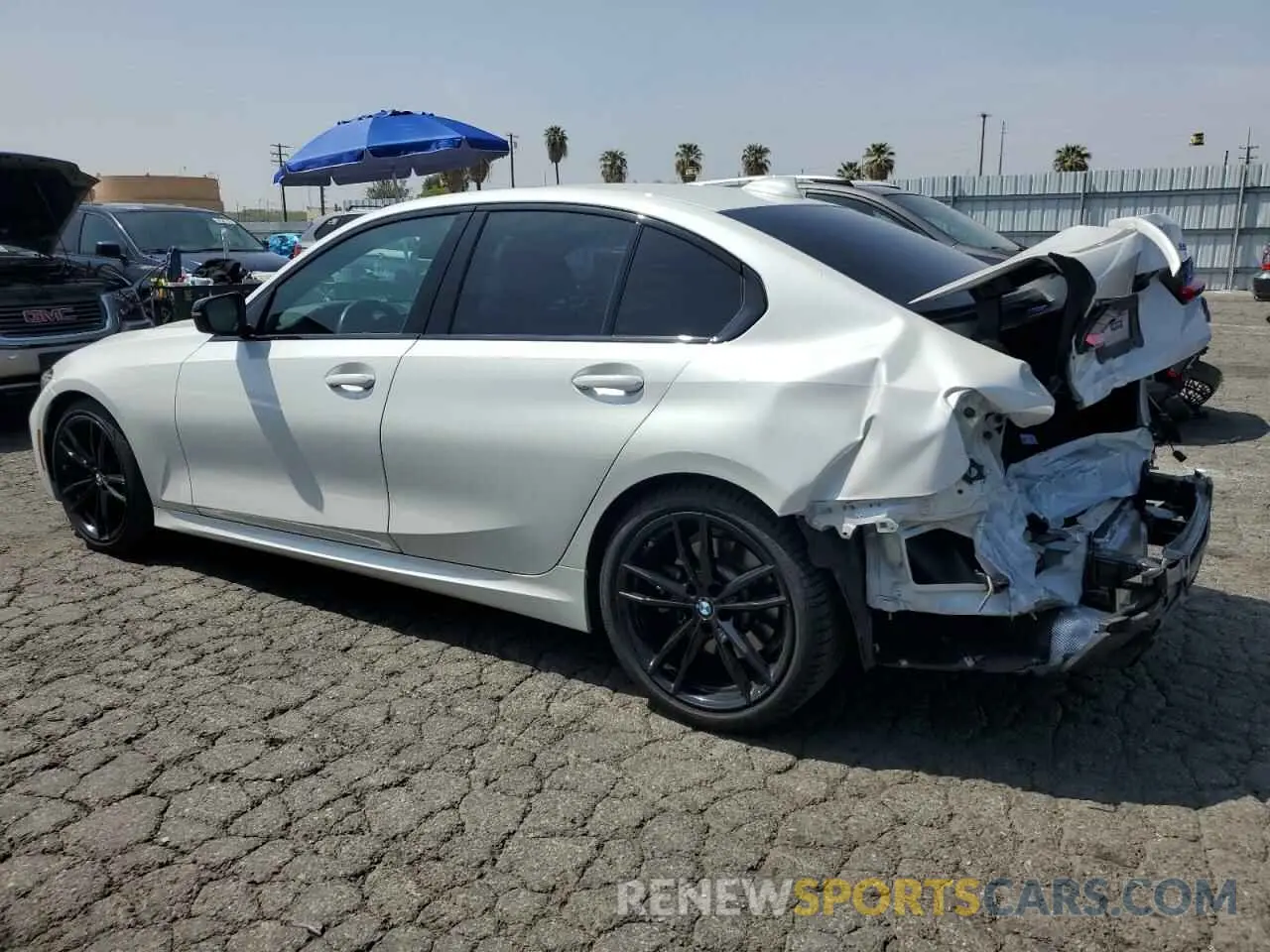 2 fotografías del automóvil dañado 3MW5R1J0XN8C45057 BMW 3 SERIES 2022