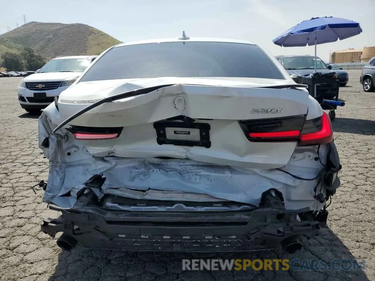 6 fotografías del automóvil dañado 3MW5R1J0XN8C45057 BMW 3 SERIES 2022