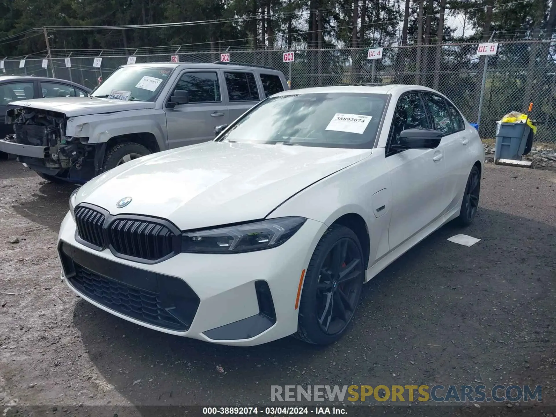2 fotografías del automóvil dañado 3MW39FS06P8D08418 BMW 3 SERIES 2023