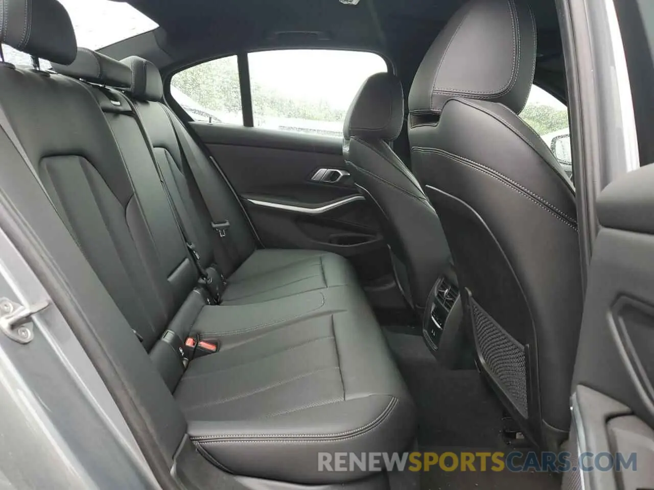10 fotografías del automóvil dañado 3MW39FS0XP8D00628 BMW 3 SERIES 2023