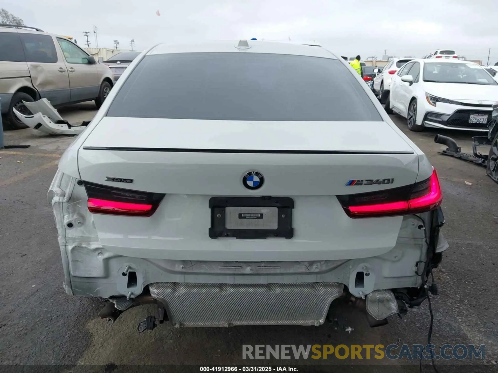 17 fotografías del automóvil dañado 3MW49FF03P8C90698 BMW 3 SERIES 2023
