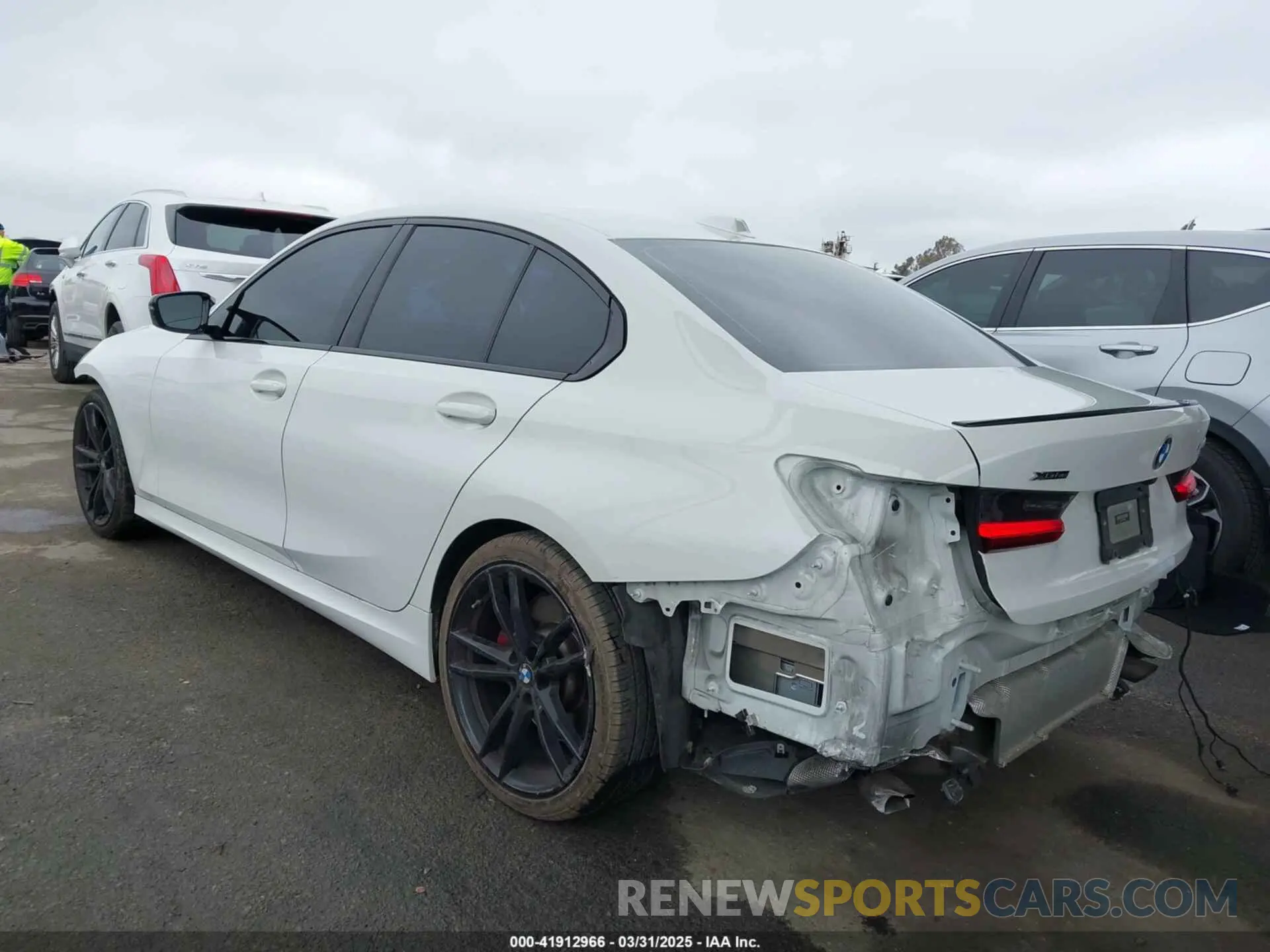 3 fotografías del automóvil dañado 3MW49FF03P8C90698 BMW 3 SERIES 2023