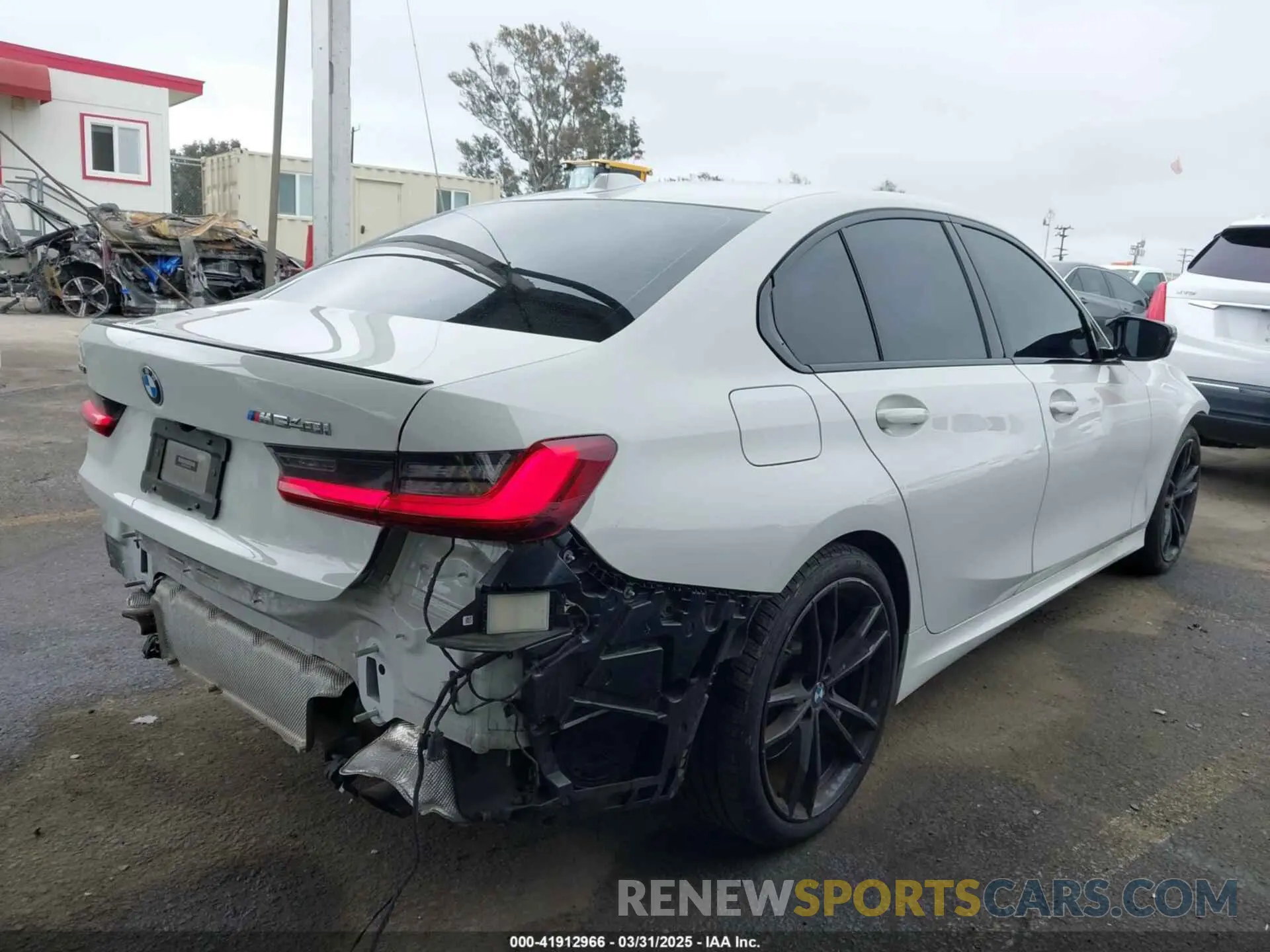 4 fotografías del automóvil dañado 3MW49FF03P8C90698 BMW 3 SERIES 2023