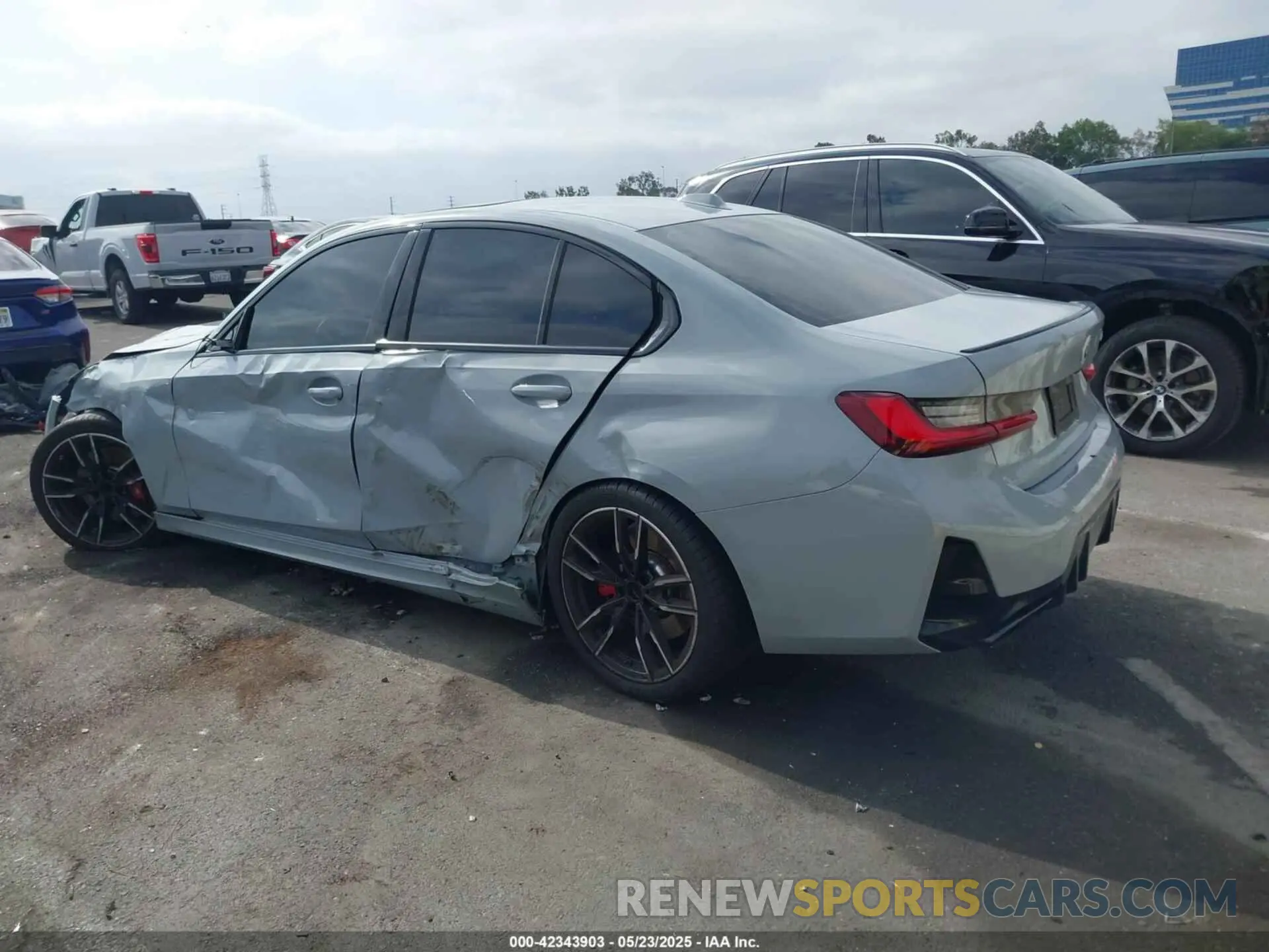3 fotografías del automóvil dañado 3MW49FS02P8C98779 BMW 3 SERIES 2023