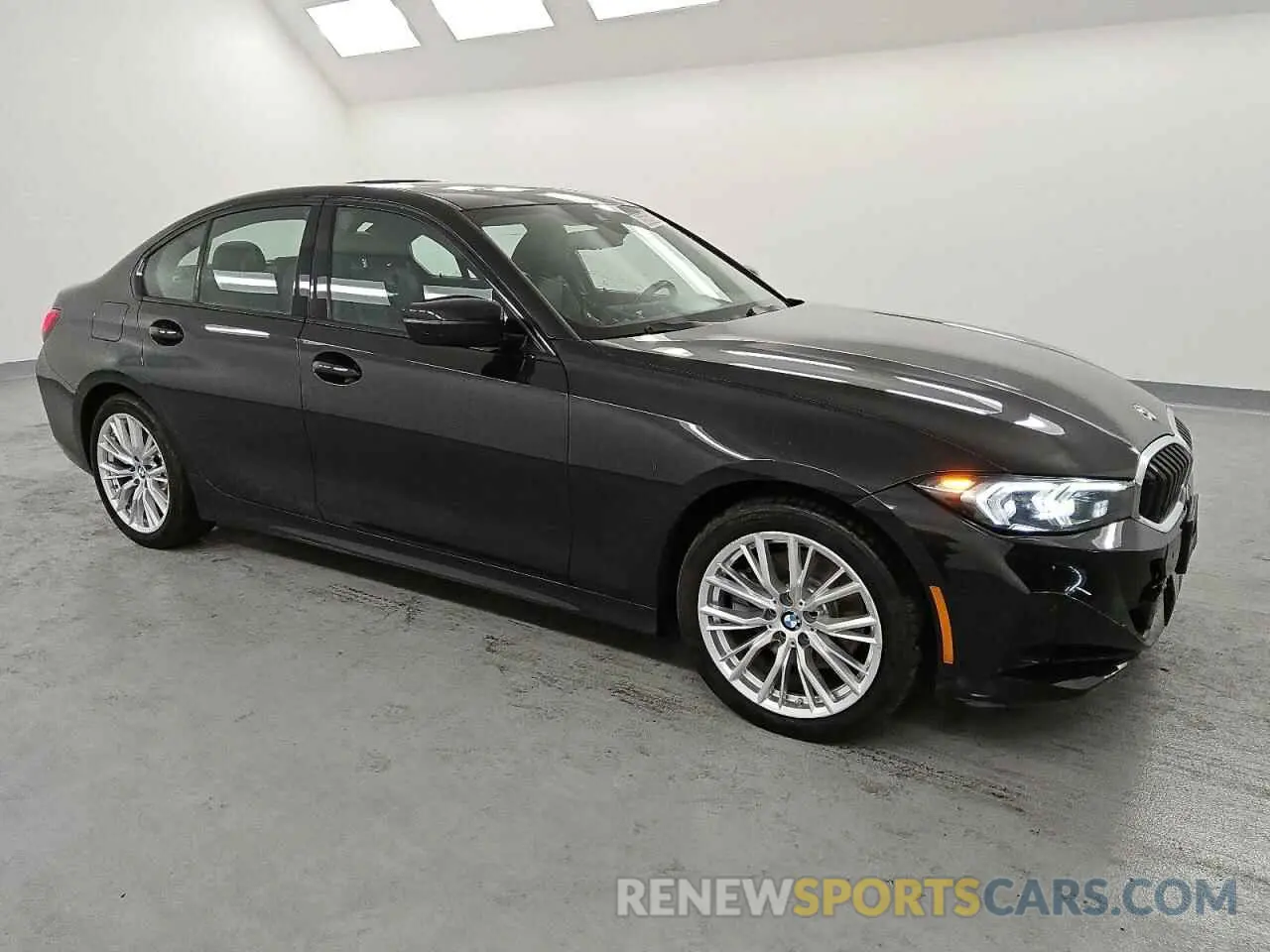 4 fotografías del automóvil dañado 3MW69FF06P8D35688 BMW 3 SERIES 2023