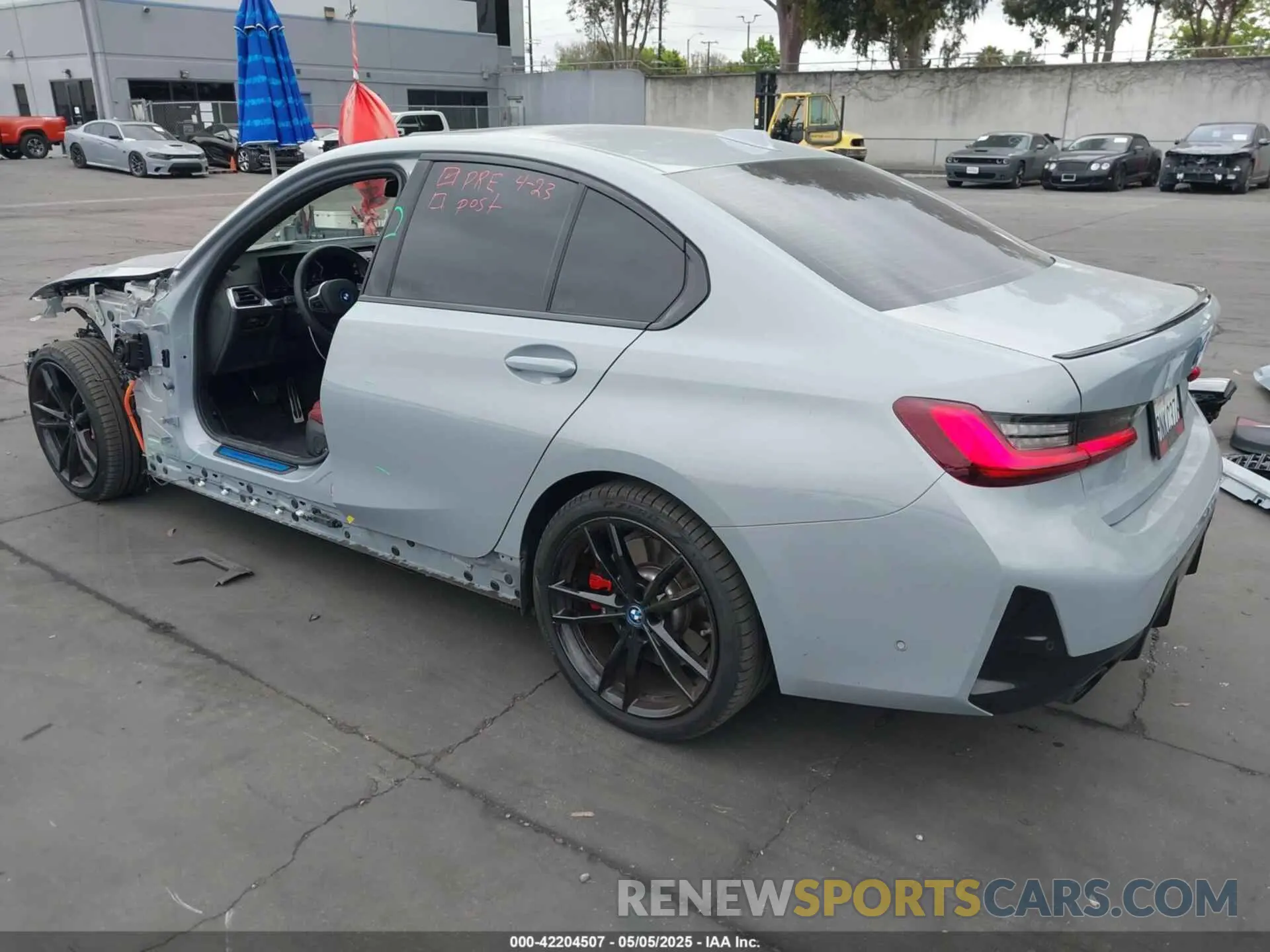 3 fotografías del automóvil dañado 3MW39FF06R8E82471 BMW 3 SERIES 2024