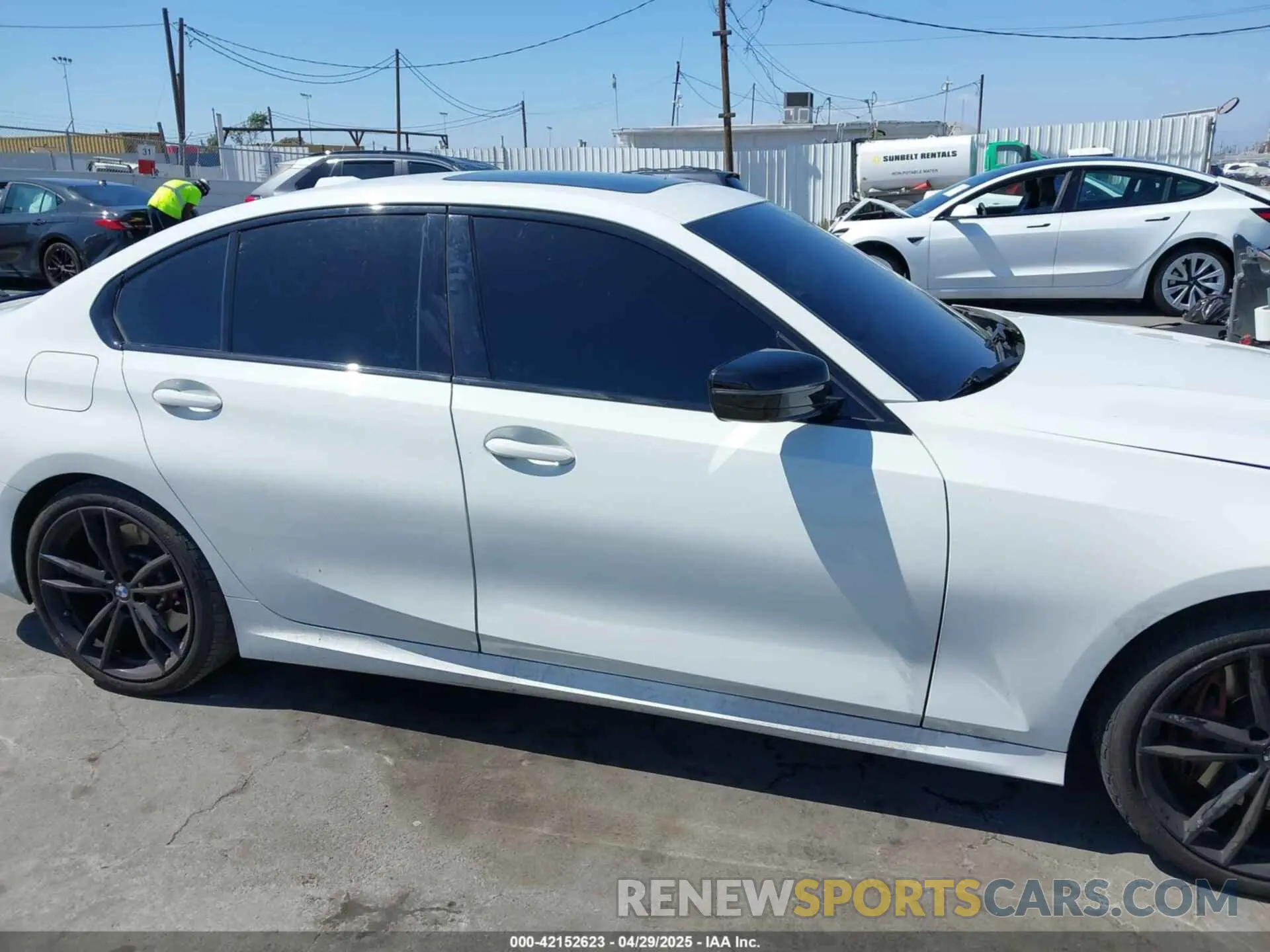 14 fotografías del automóvil dañado 3MW69FF06R8D79936 BMW 3 SERIES 2024