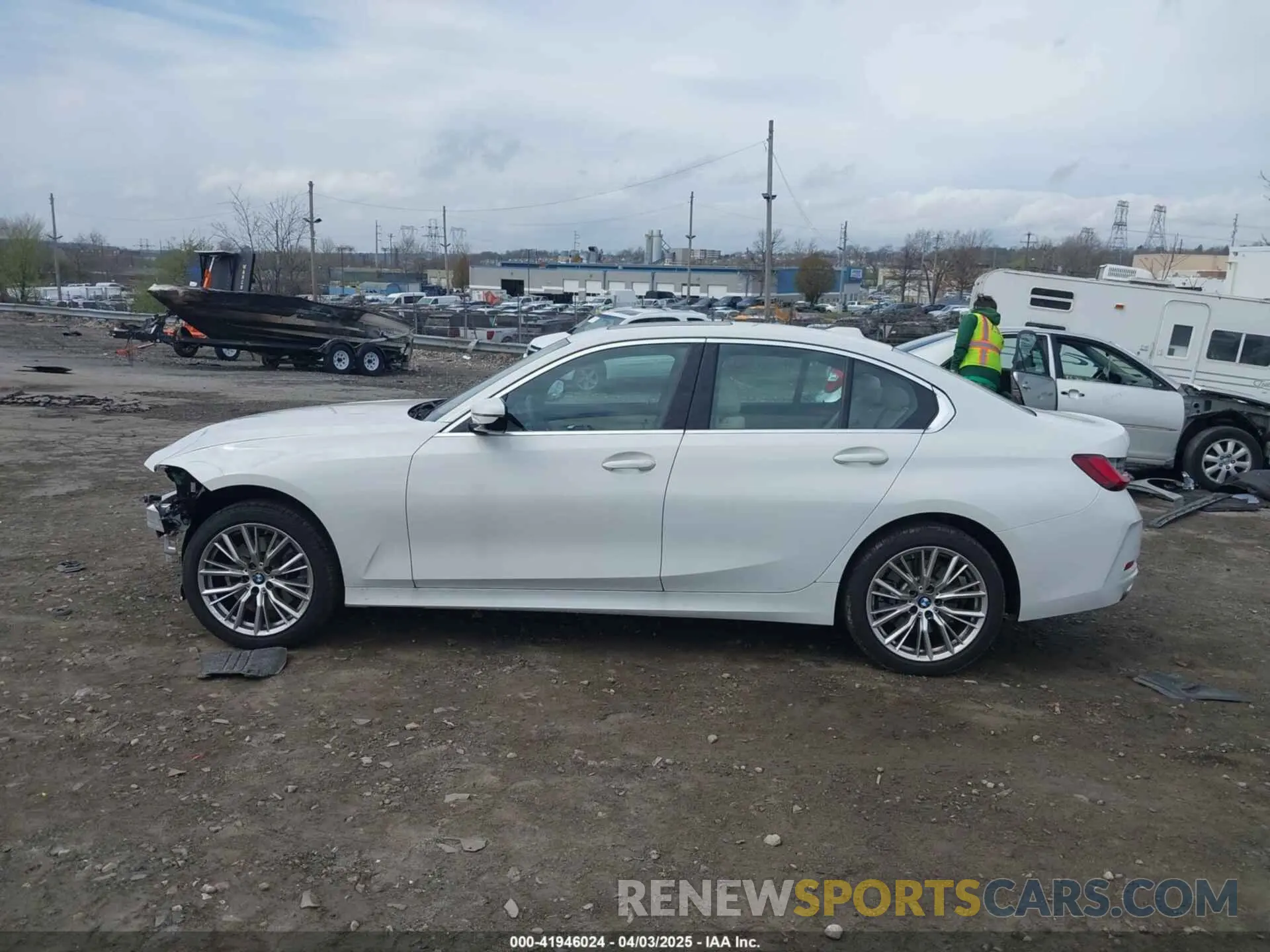 14 fotografías del automóvil dañado 3MW89FF02R8E25433 BMW 3 SERIES 2024