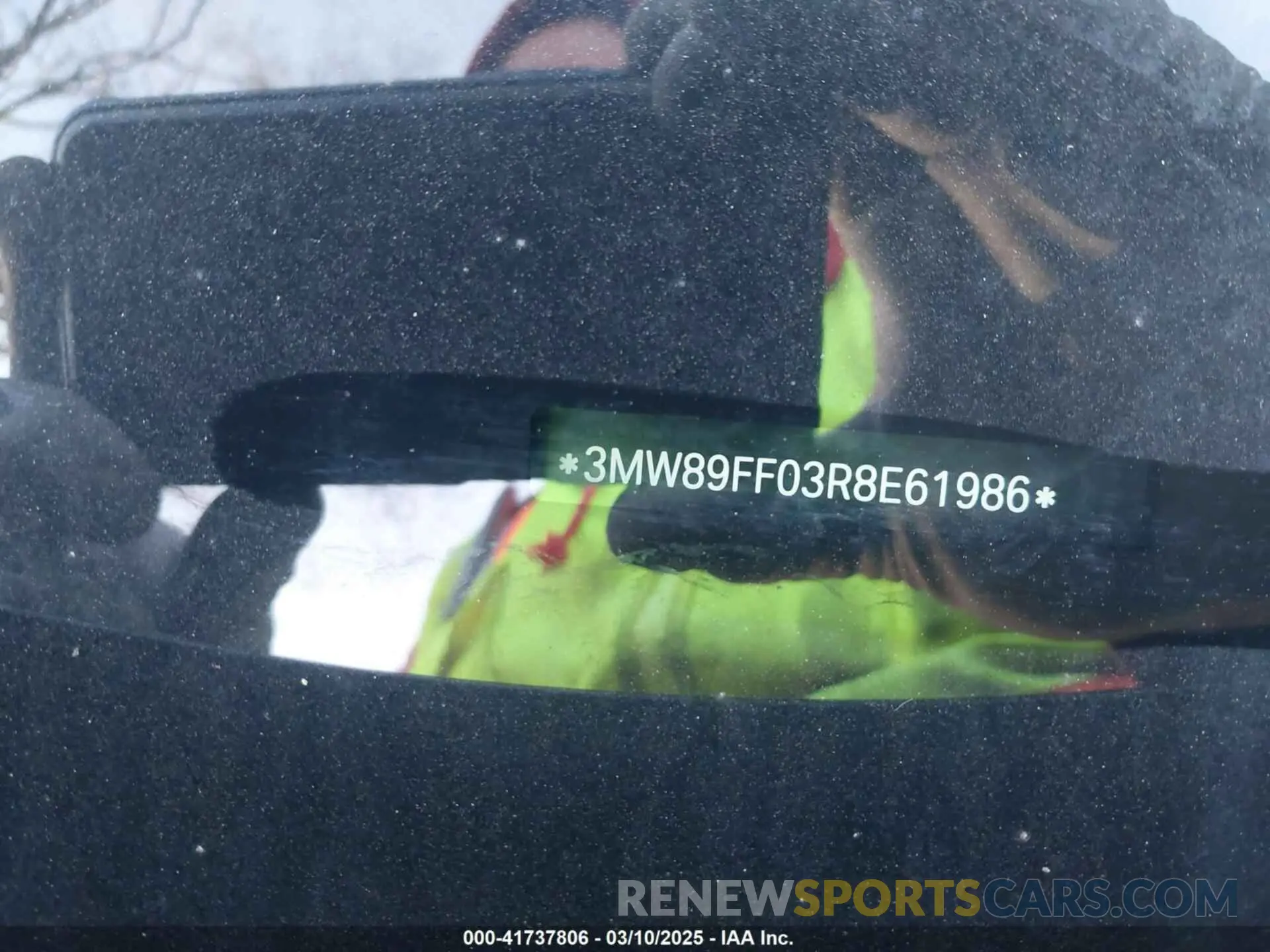17 fotografías del automóvil dañado 3MW89FF03R8E61986 BMW 3 SERIES 2024