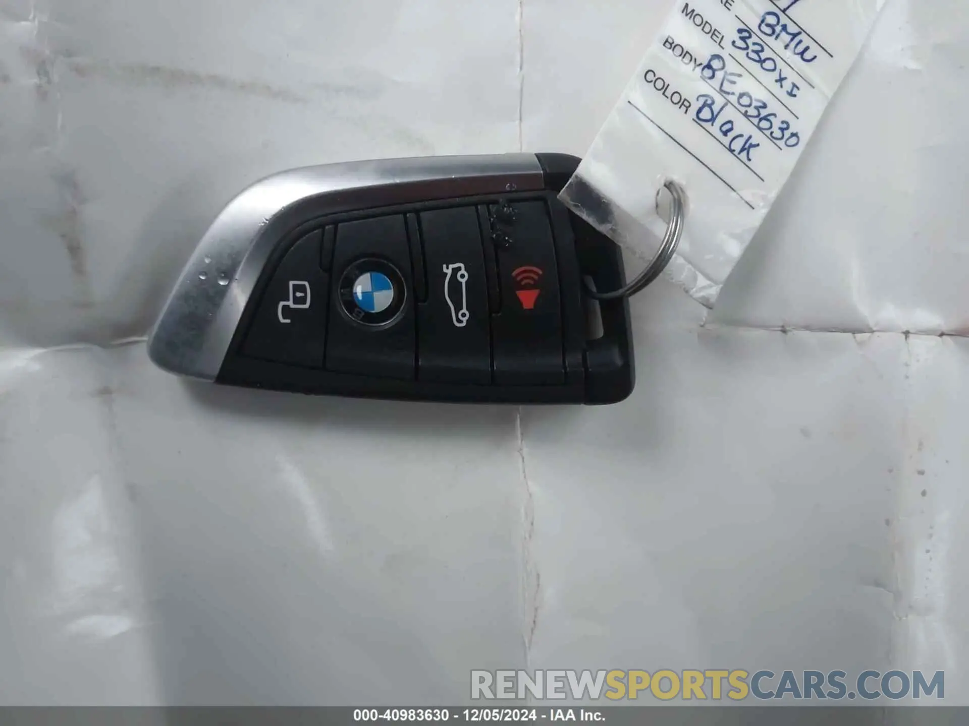 11 fotografías del automóvil dañado 3MW89FF04R8E03630 BMW 3 SERIES 2024