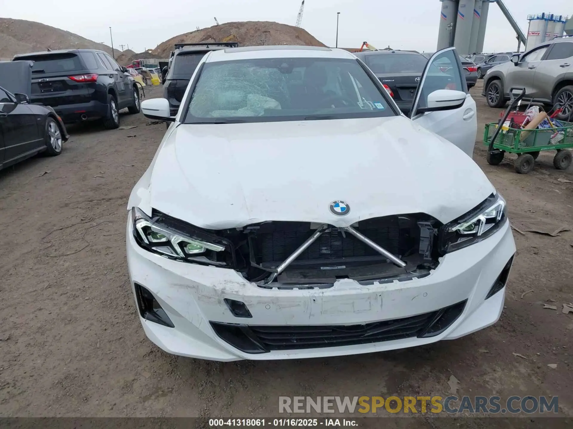 6 fotografías del automóvil dañado 3MW89FF04R8E84855 BMW 3 SERIES 2024