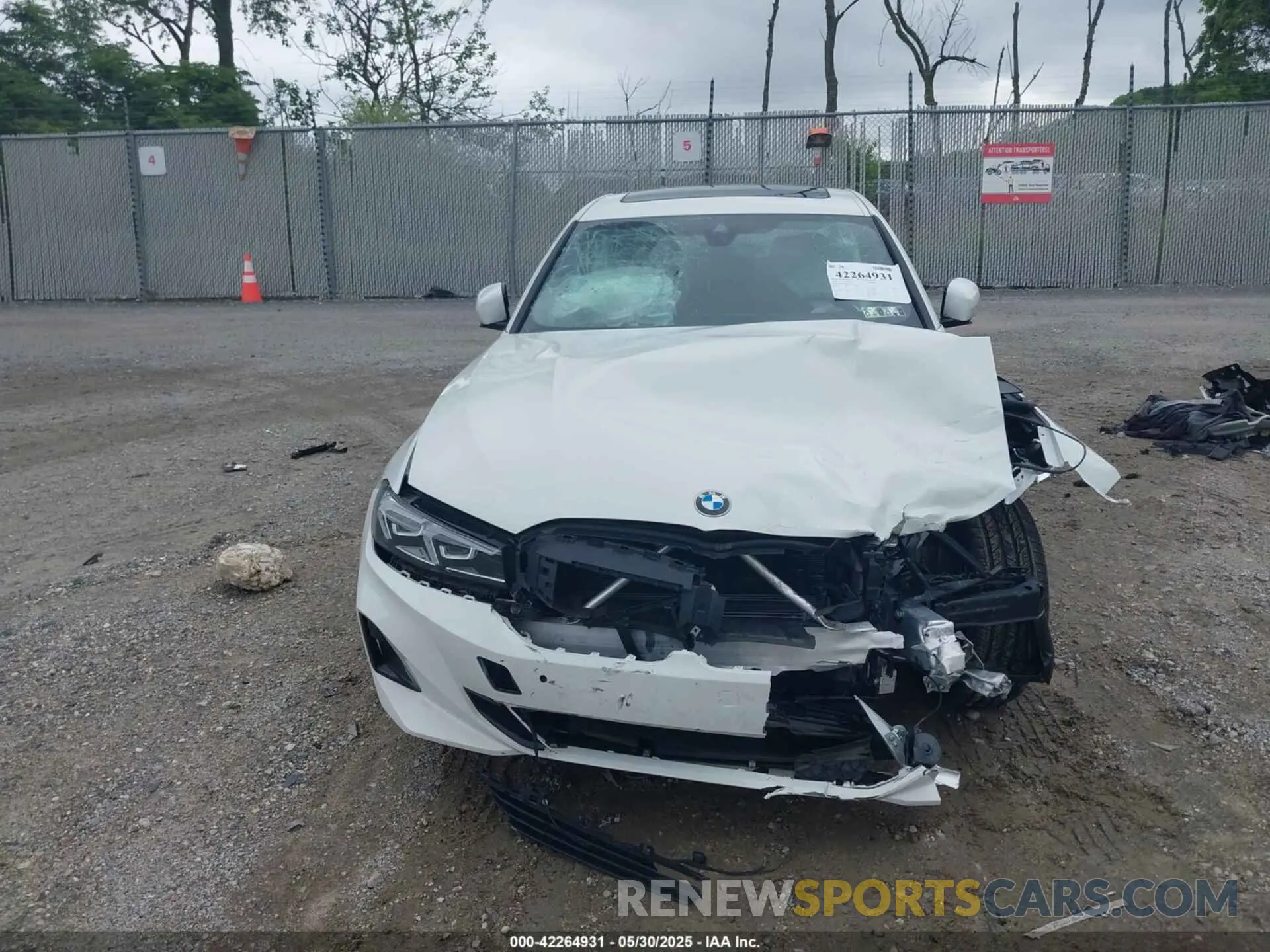 12 fotografías del automóvil dañado 3MW89FF05R8D96283 BMW 3 SERIES 2024