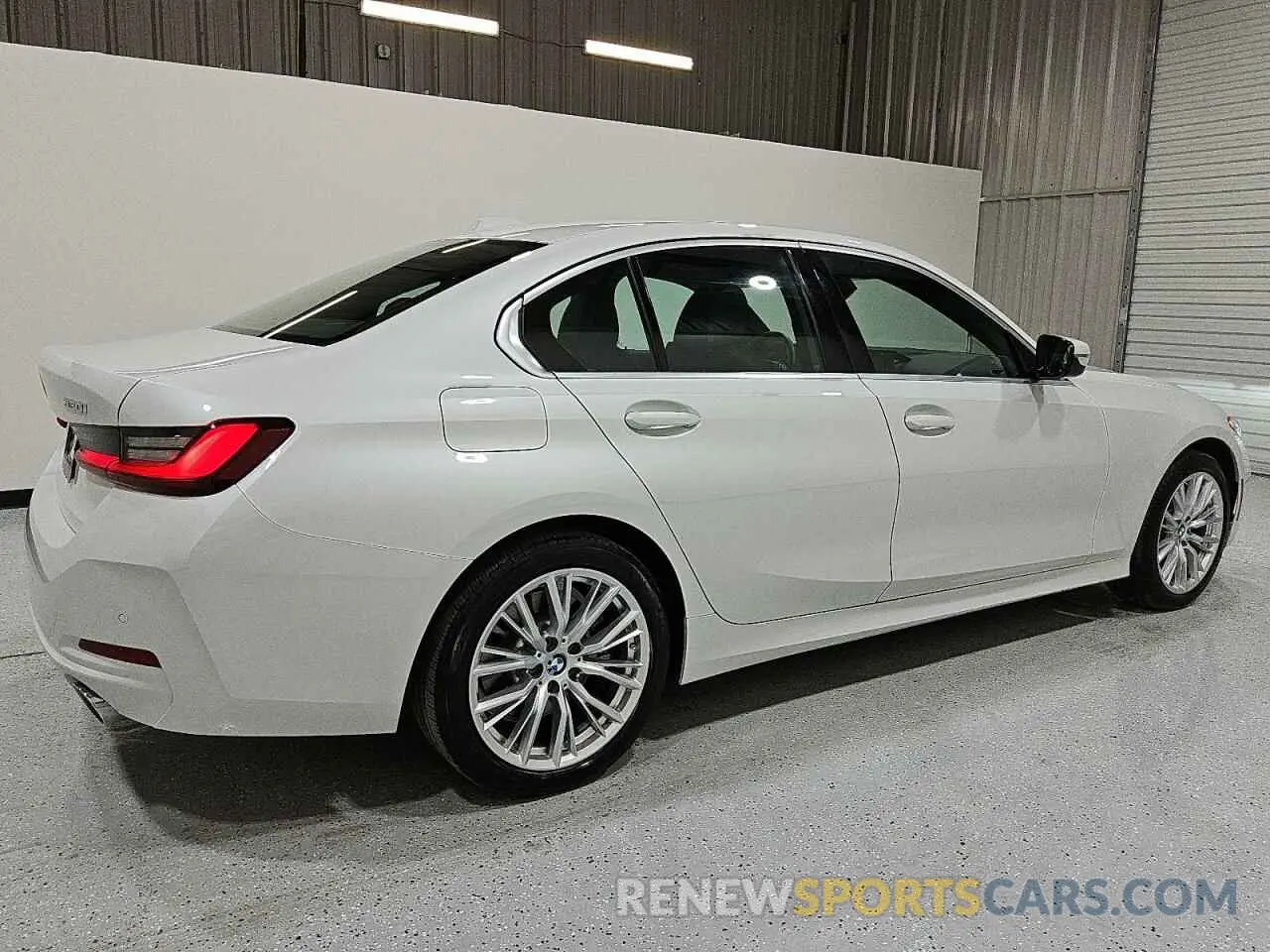3 fotografías del automóvil dañado 3MW89FF09R8E49101 BMW 3 SERIES 2024