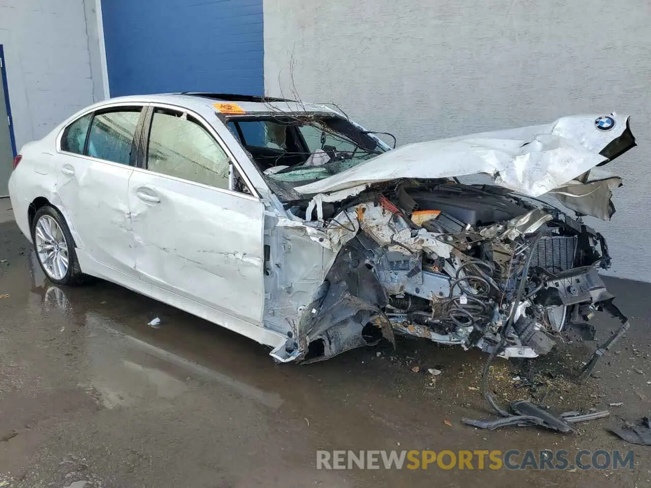 4 fotografías del automóvil dañado 3MW89FF09R8E84012 BMW 3 SERIES 2024
