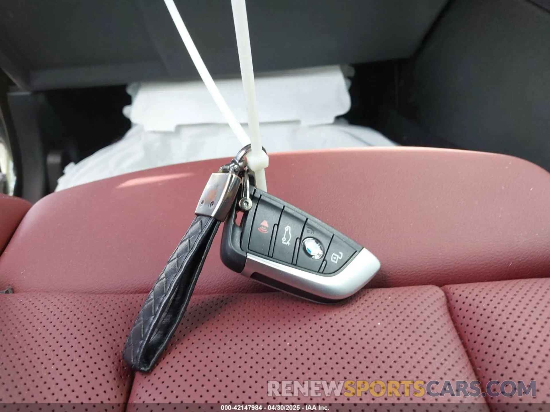 11 fotografías del automóvil dañado 3MW69CW06S8F01988 BMW 3 SERIES 2025