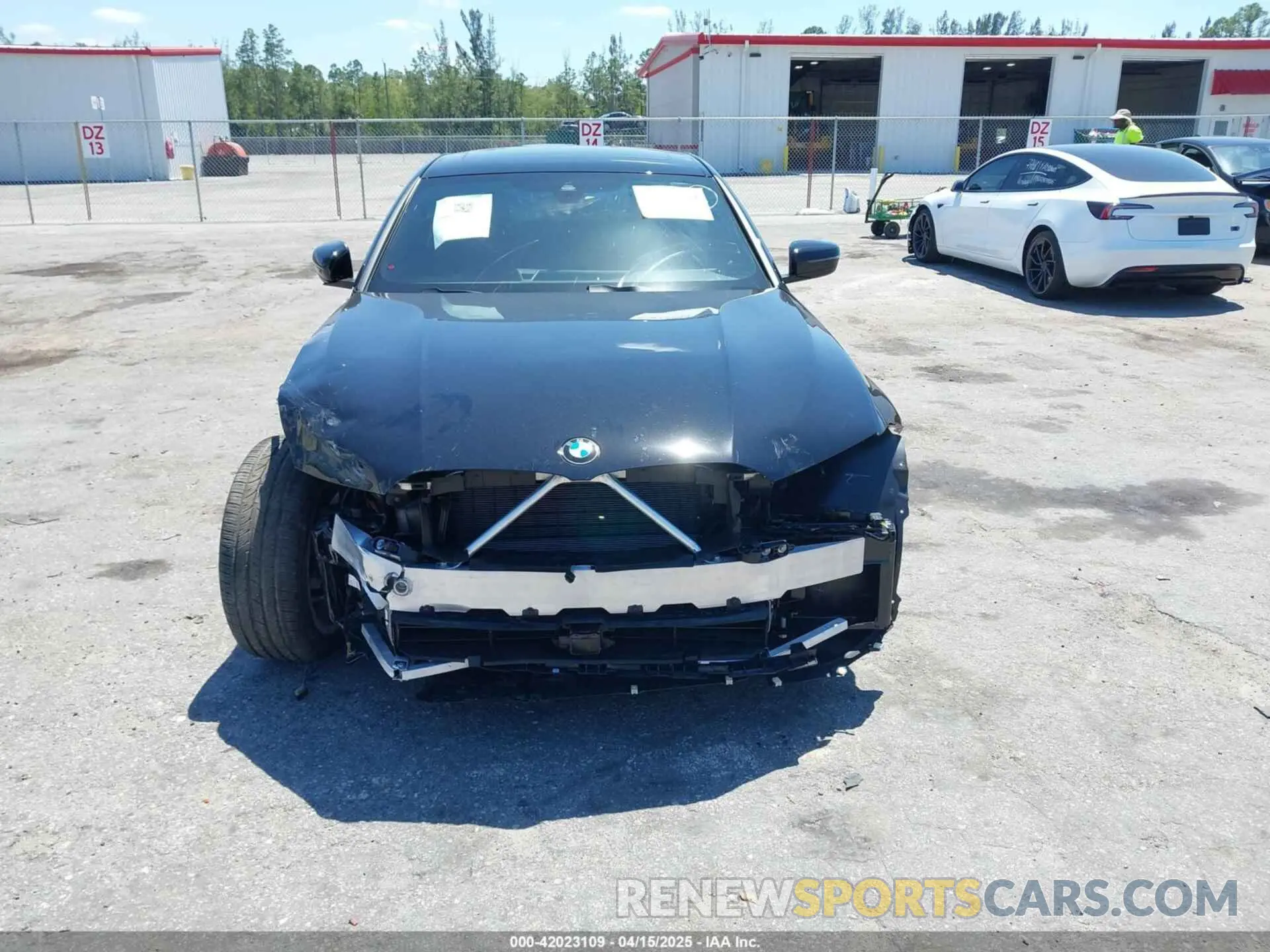 12 fotografías del automóvil dañado 3MW69CW08S8F16752 BMW 3 SERIES 2025