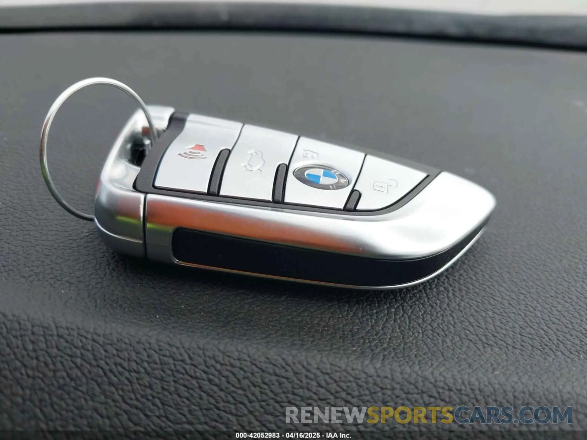 11 fotografías del automóvil dañado 3MW89CW00S8F11845 BMW 3 SERIES 2025