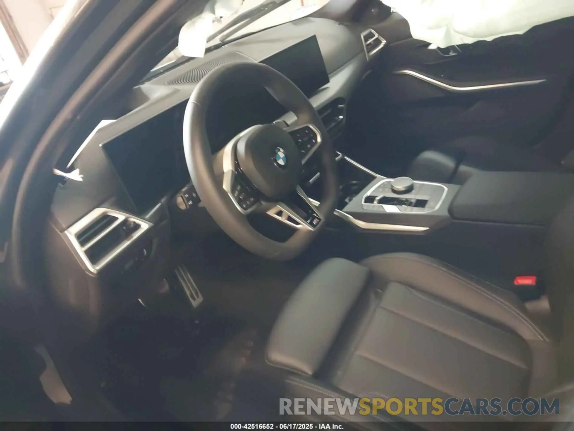 5 fotografías del automóvil dañado 3MW89CW08S8F31843 BMW 3 SERIES 2025