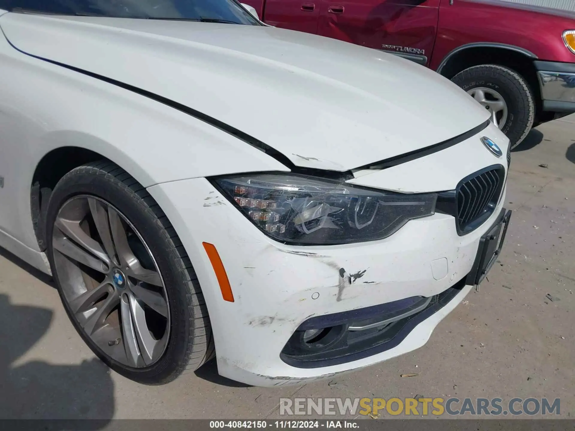 6 fotografías del automóvil dañado WBA8E1C3XHA029301 BMW 330E 2017