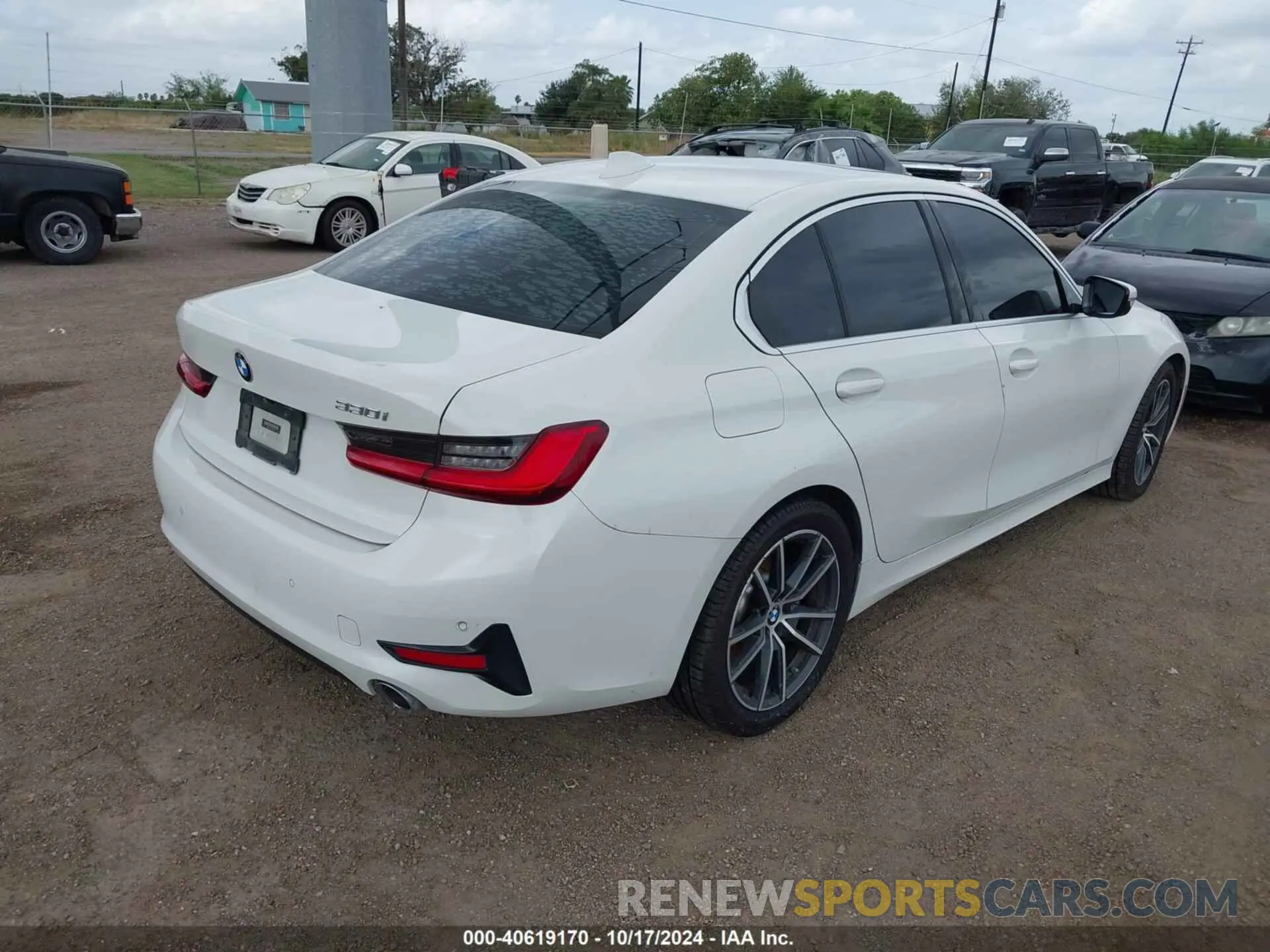 4 fotografías del automóvil dañado 3MW5R1J50K8B03307 BMW 330I 2019
