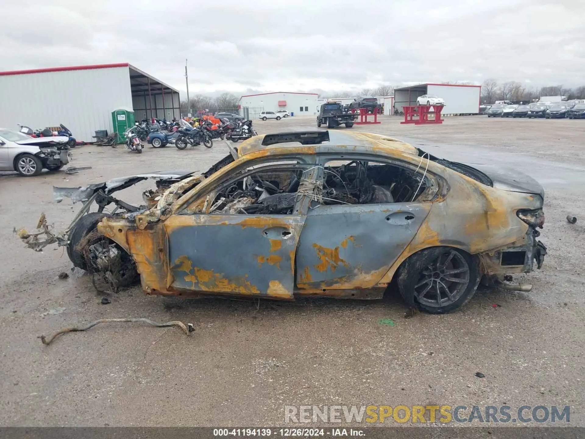 13 fotografías del automóvil dañado 3MW5R1J56K8B01965 BMW 330I 2019