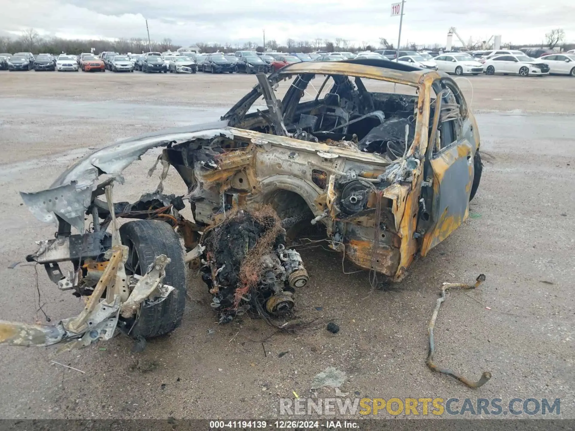 2 fotografías del automóvil dañado 3MW5R1J56K8B01965 BMW 330I 2019