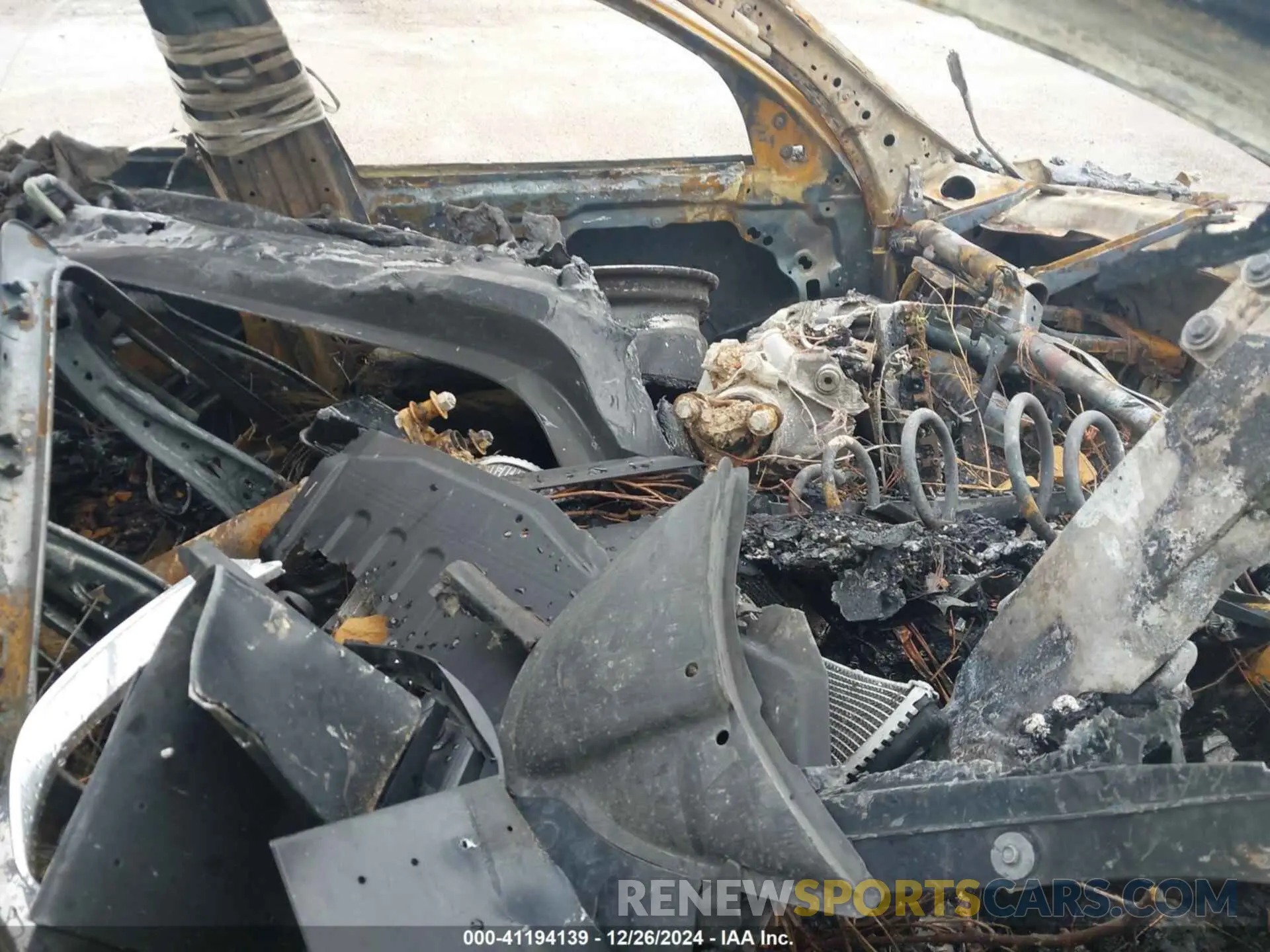 5 fotografías del automóvil dañado 3MW5R1J56K8B01965 BMW 330I 2019