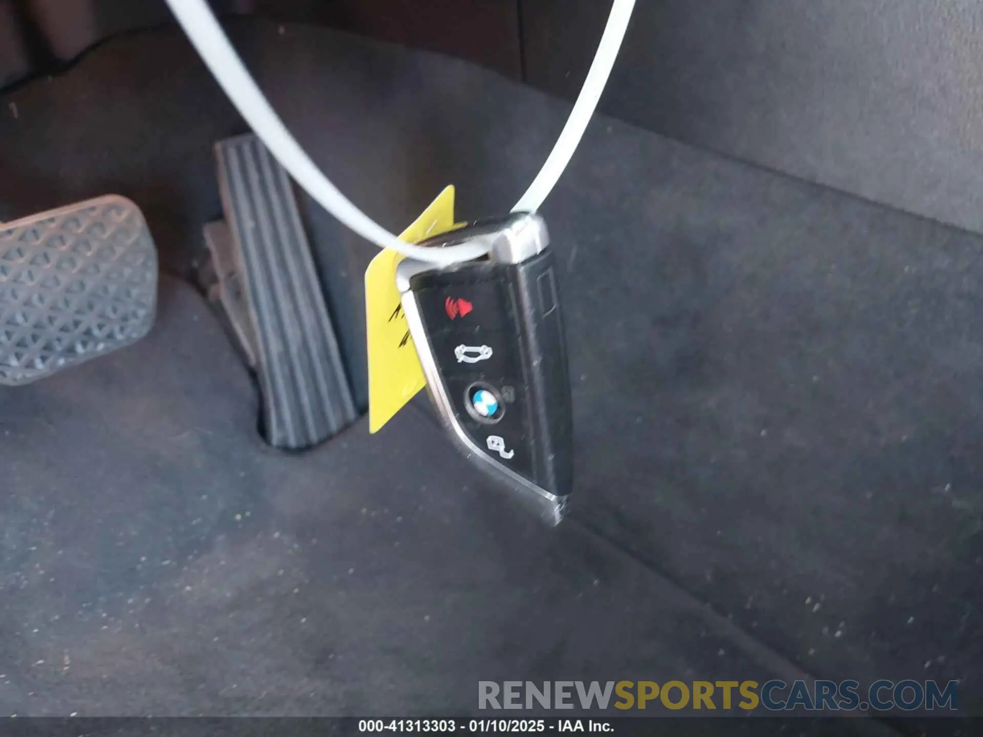 11 fotografías del automóvil dañado 3MW5R1J57K8B03367 BMW 330I 2019