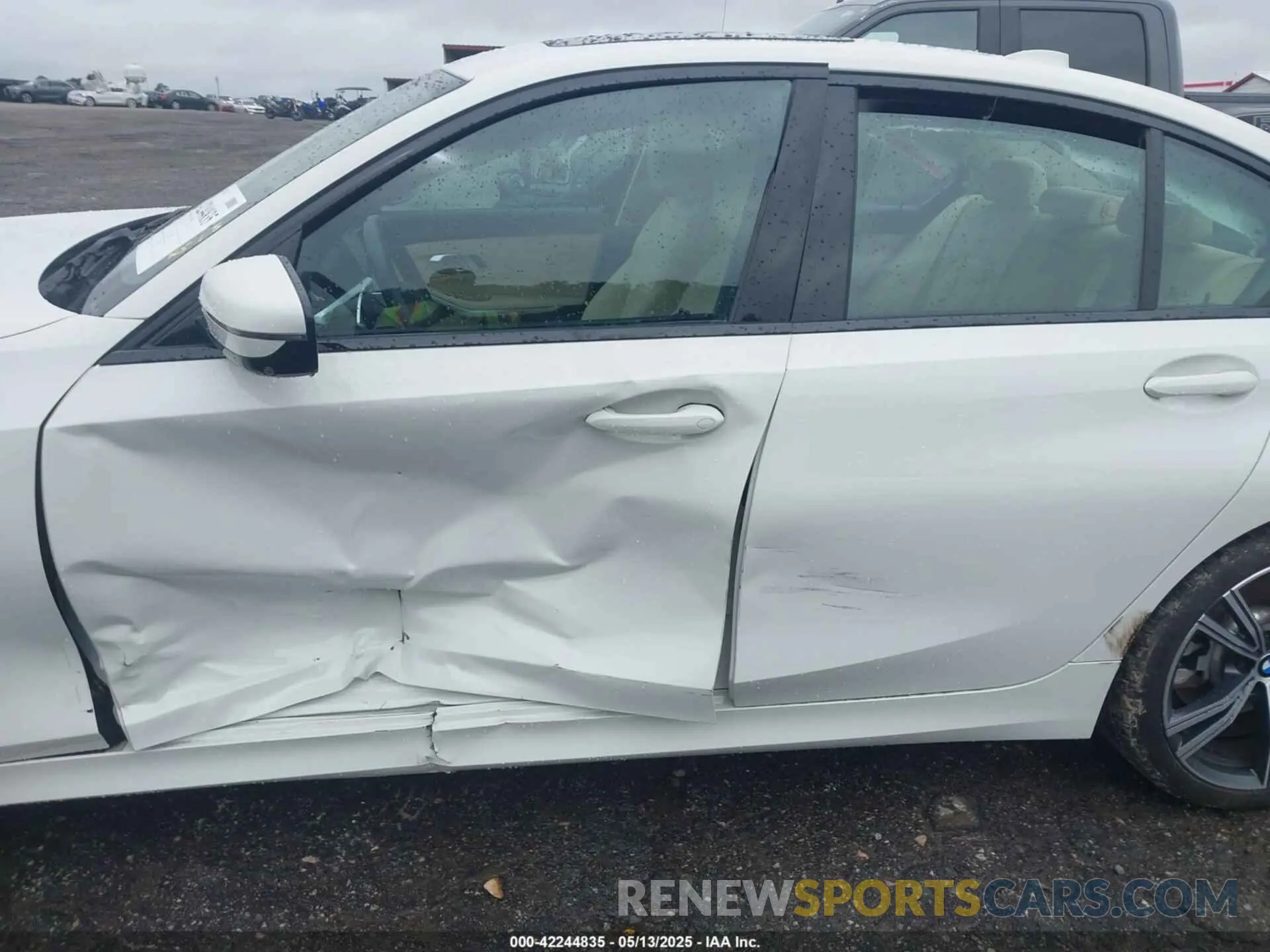 14 fotografías del automóvil dañado 3MW5R1J58K8A03729 BMW 330I 2019