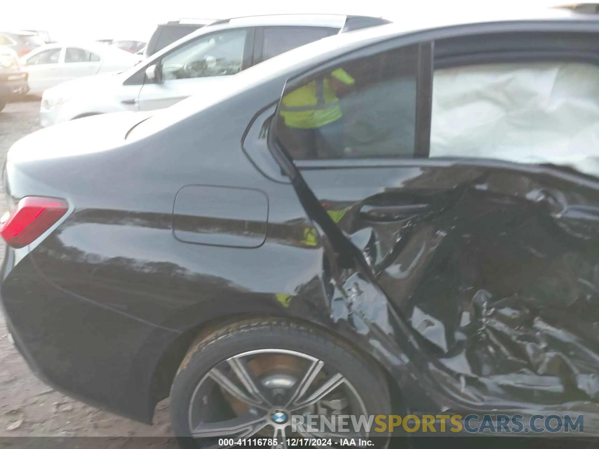 10 fotografías del automóvil dañado 3MW5R7J51K8A04935 BMW 330I 2019