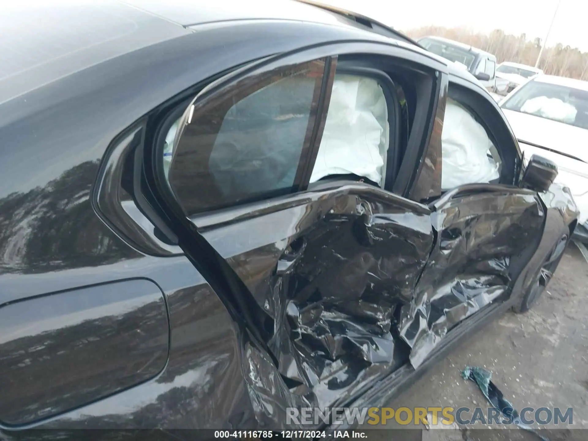 16 fotografías del automóvil dañado 3MW5R7J51K8A04935 BMW 330I 2019