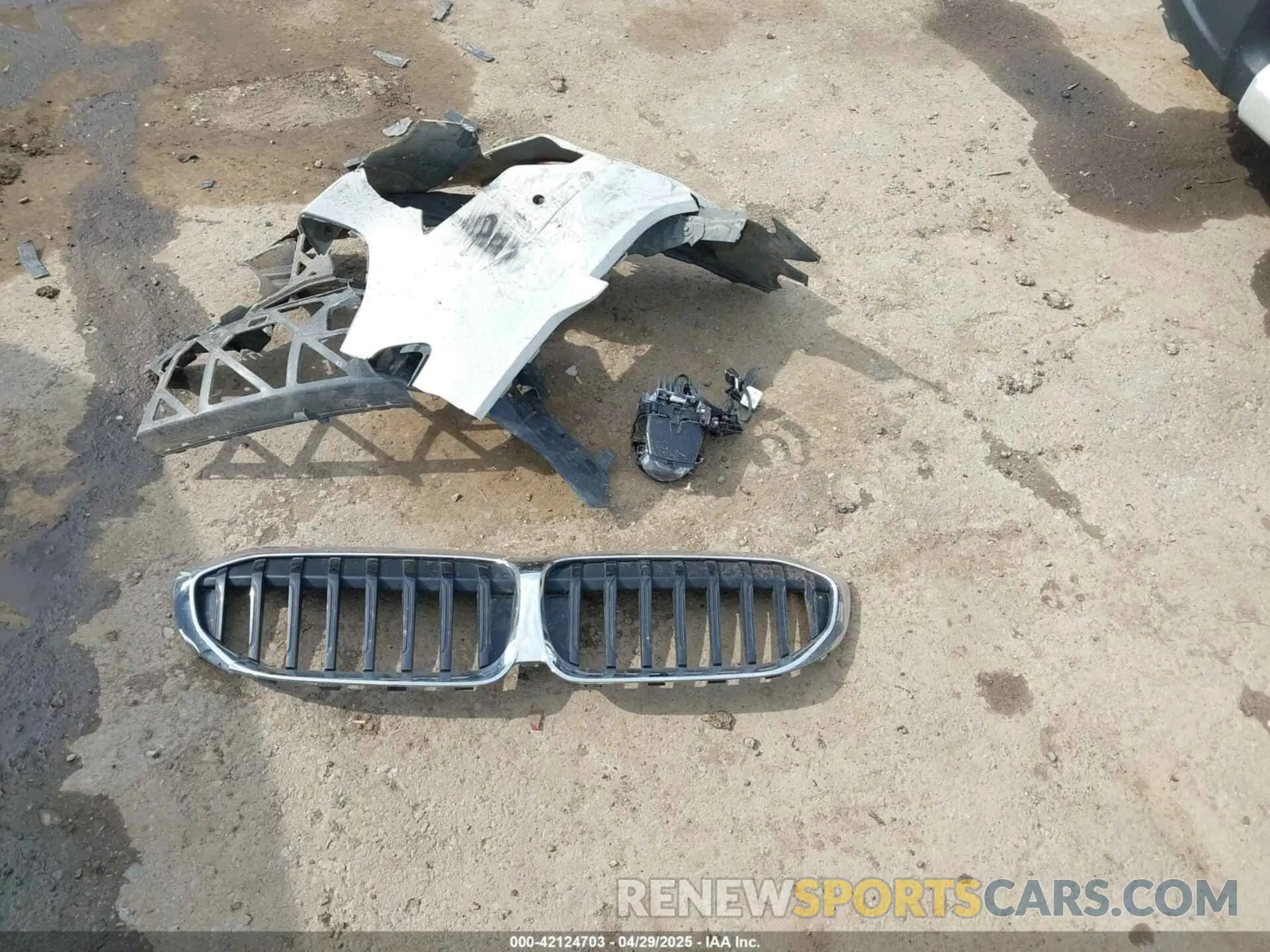 12 fotografías del automóvil dañado 3MW5R7J51K8A05356 BMW 330I 2019