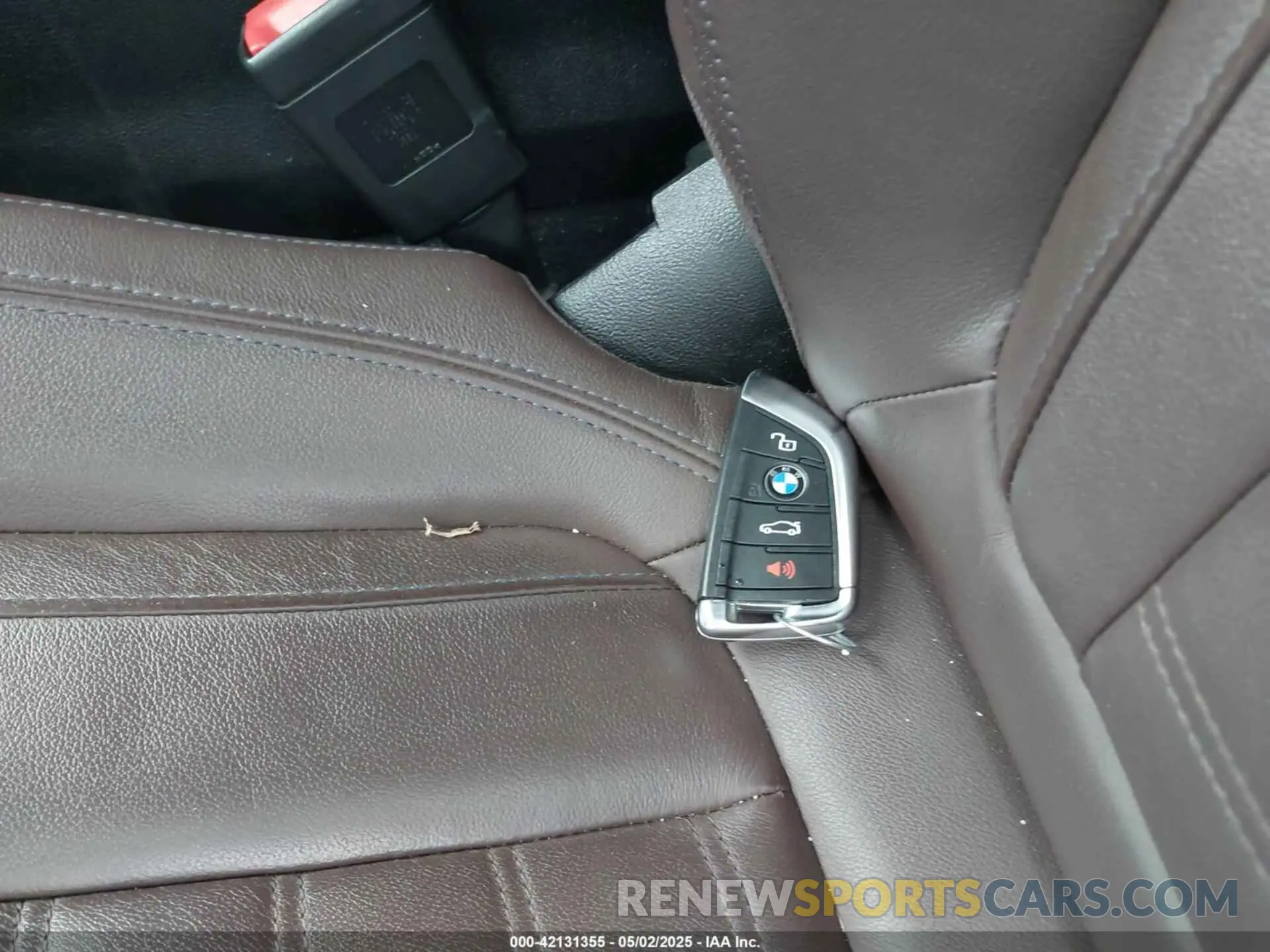 11 fotografías del automóvil dañado 3MW5R7J54K8A05383 BMW 330I 2019