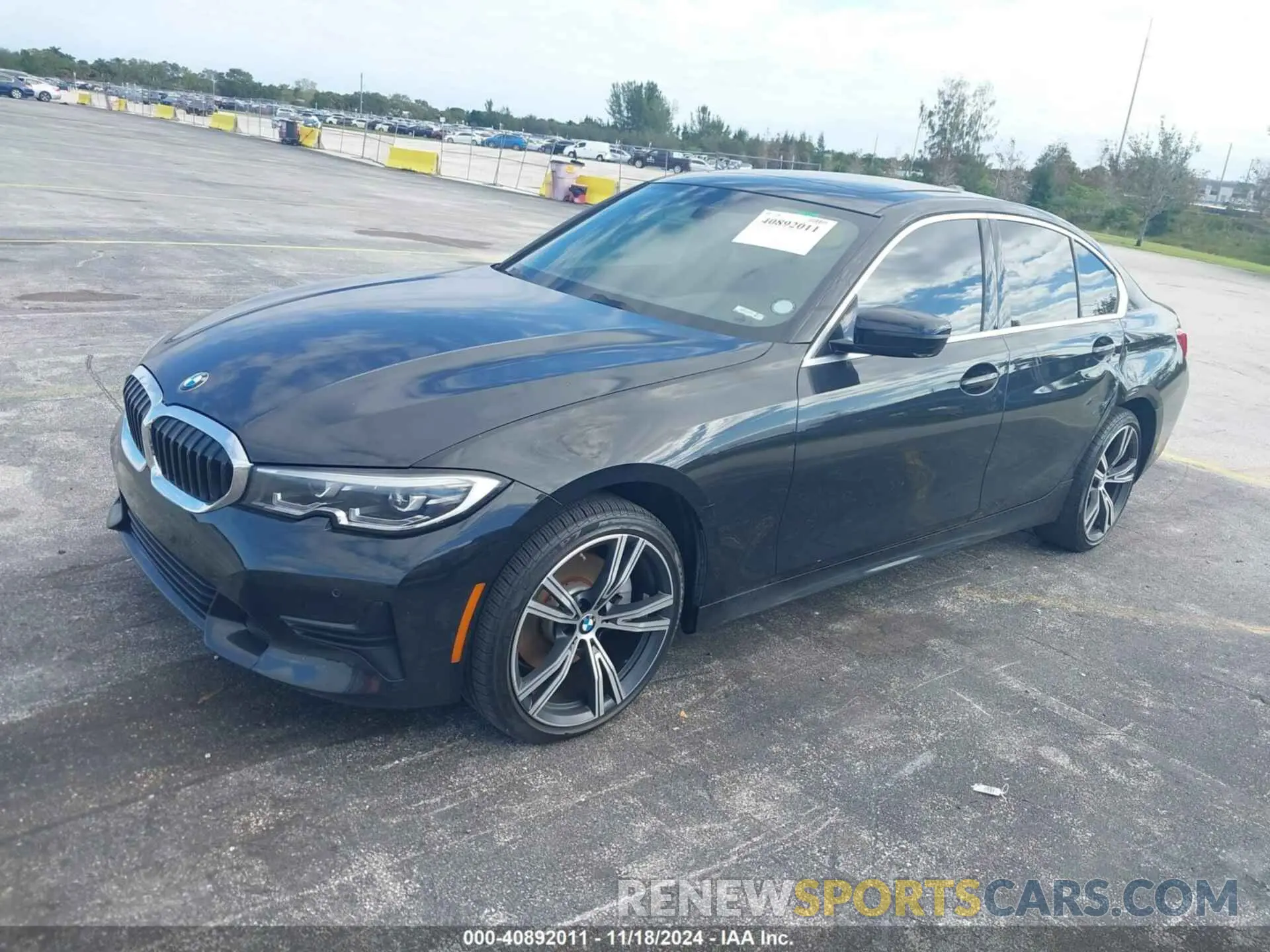 2 fotografías del automóvil dañado WBA5R1C50KAK11055 BMW 330I 2019