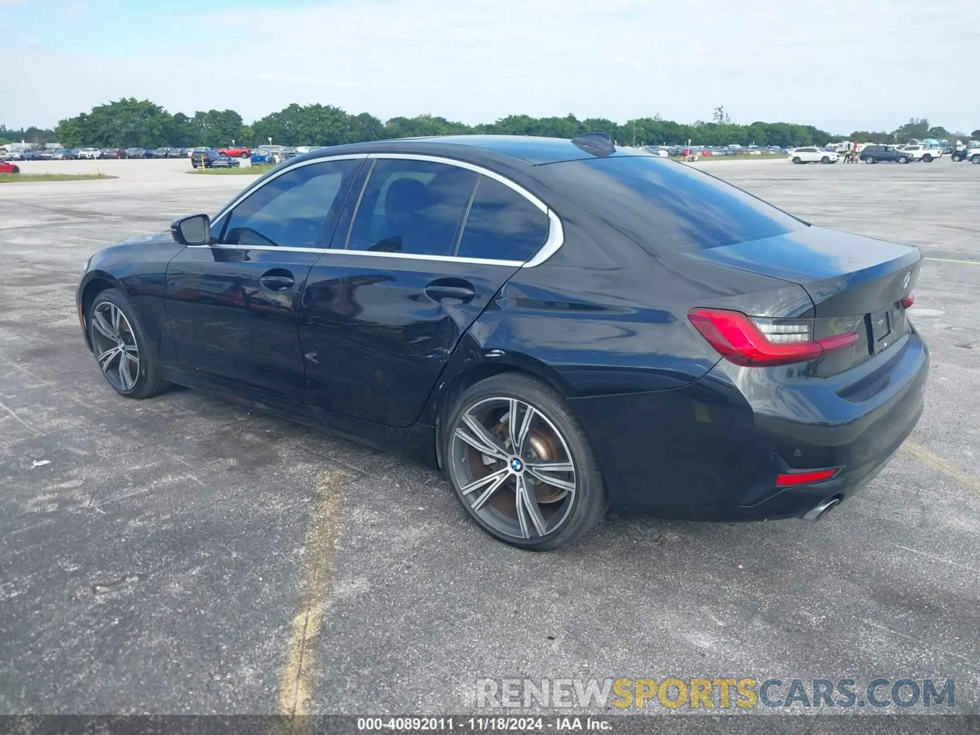 3 fotografías del automóvil dañado WBA5R1C50KAK11055 BMW 330I 2019